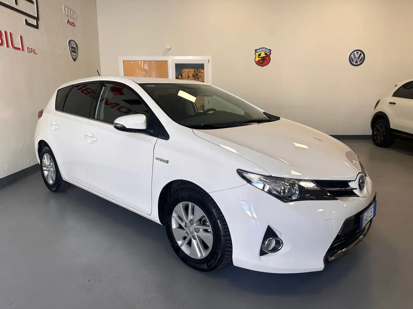 Toyota Auris Auris 5p 1.8h Active+ Blanc - 2