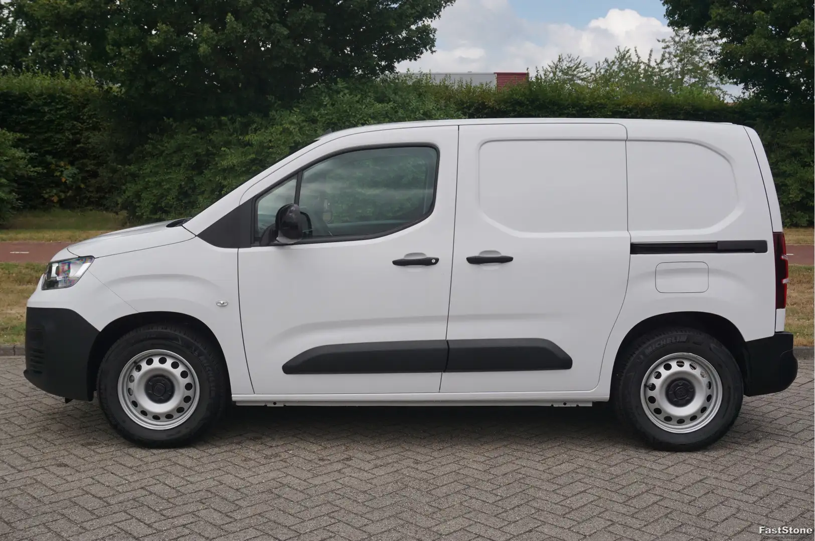 Fiat E-Doblo L1 50 kWh Plus BPM VRIJ Climate, Navi, Camera, Bet Blanco - 2