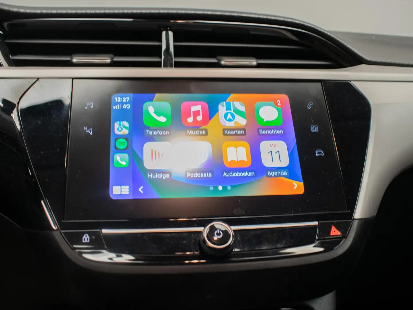 Opel Corsa 1.2 Edition Sport (APPLE CARPLAY,NAVI,CRUISE,LANE Zwart - 2