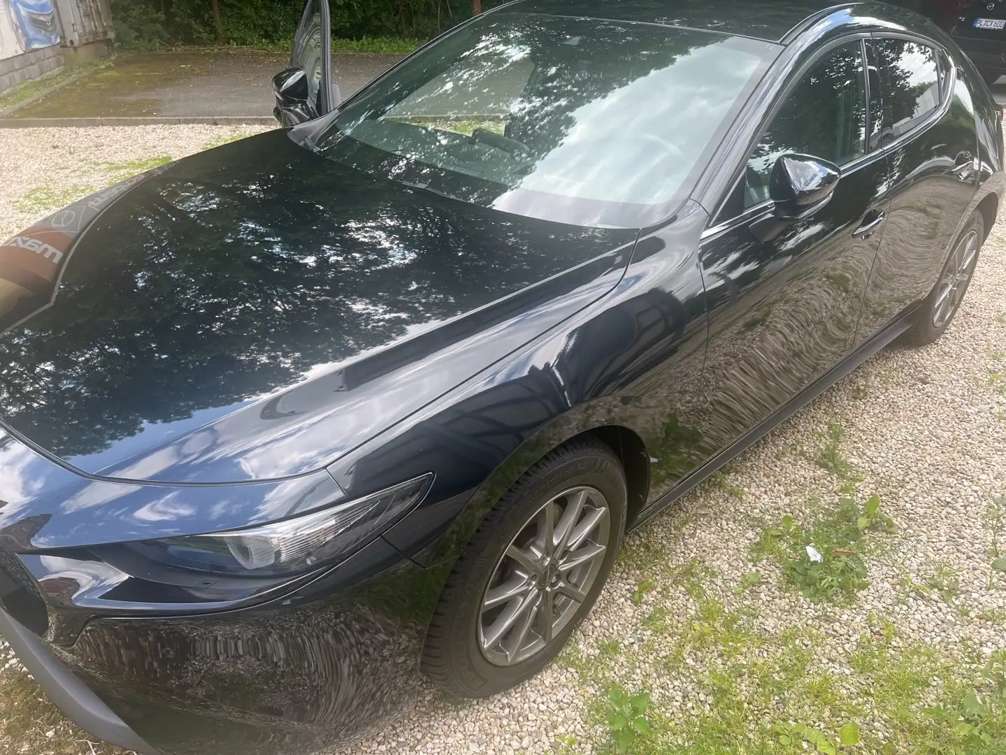 Mazda 3 SKYACTIV-G 2.0 150PS M Hybrid Schwarz - 2