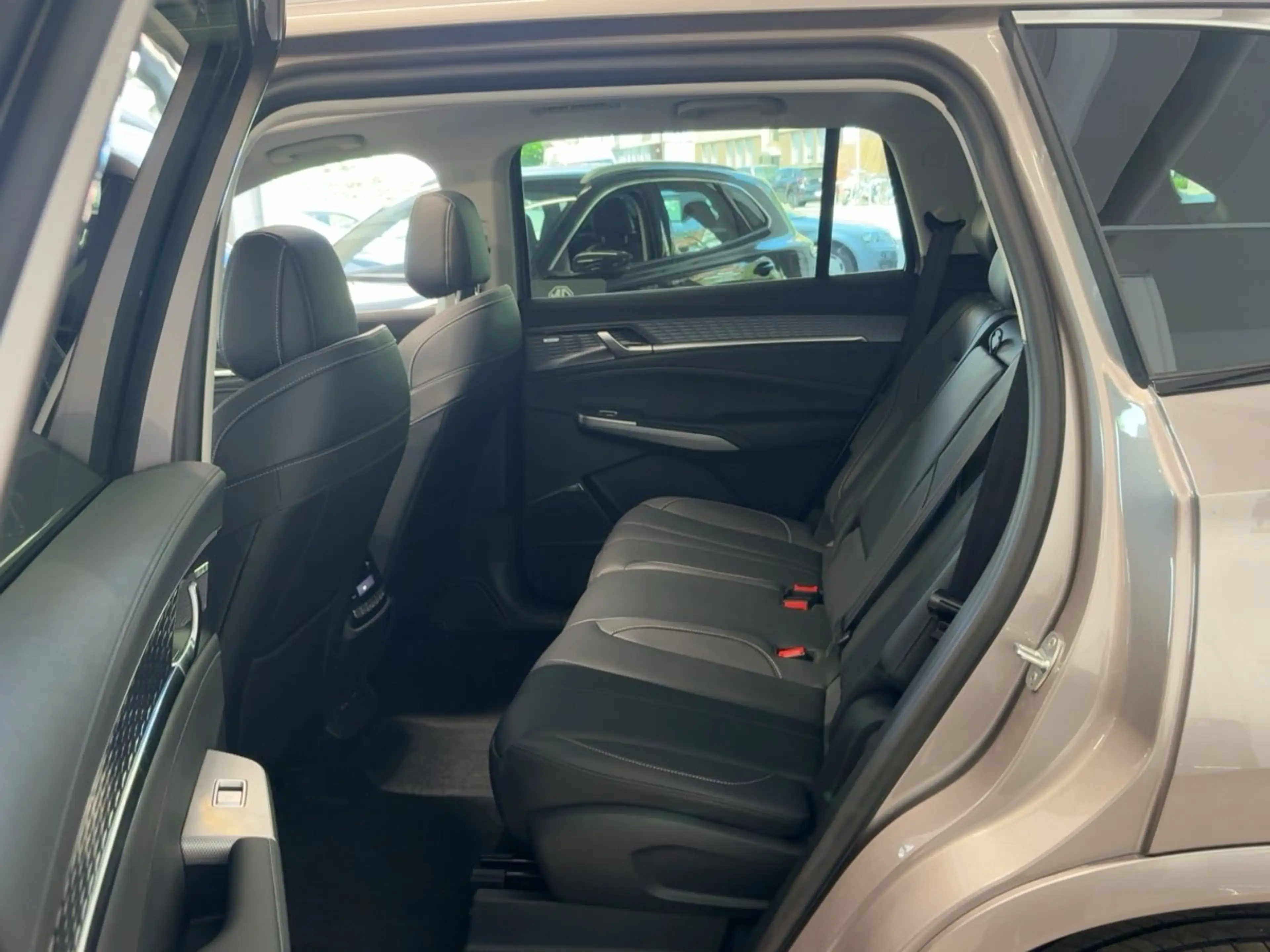 MG MGS9 S9 SUV PHEV Luxury ACC+Navi+Pano+SD+SHZ+360+Kam. — photo 9