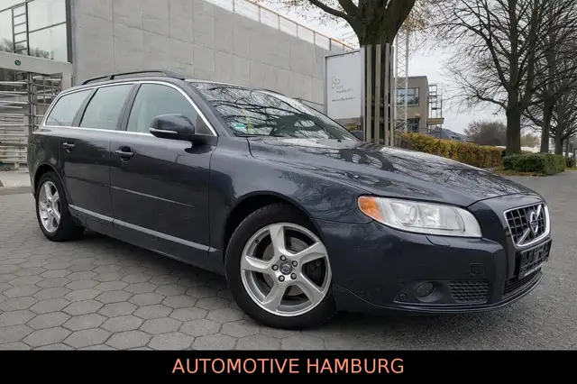 Volvo V70 *Bi-Xenon*Leder*NAVI*Klima*Panorama*