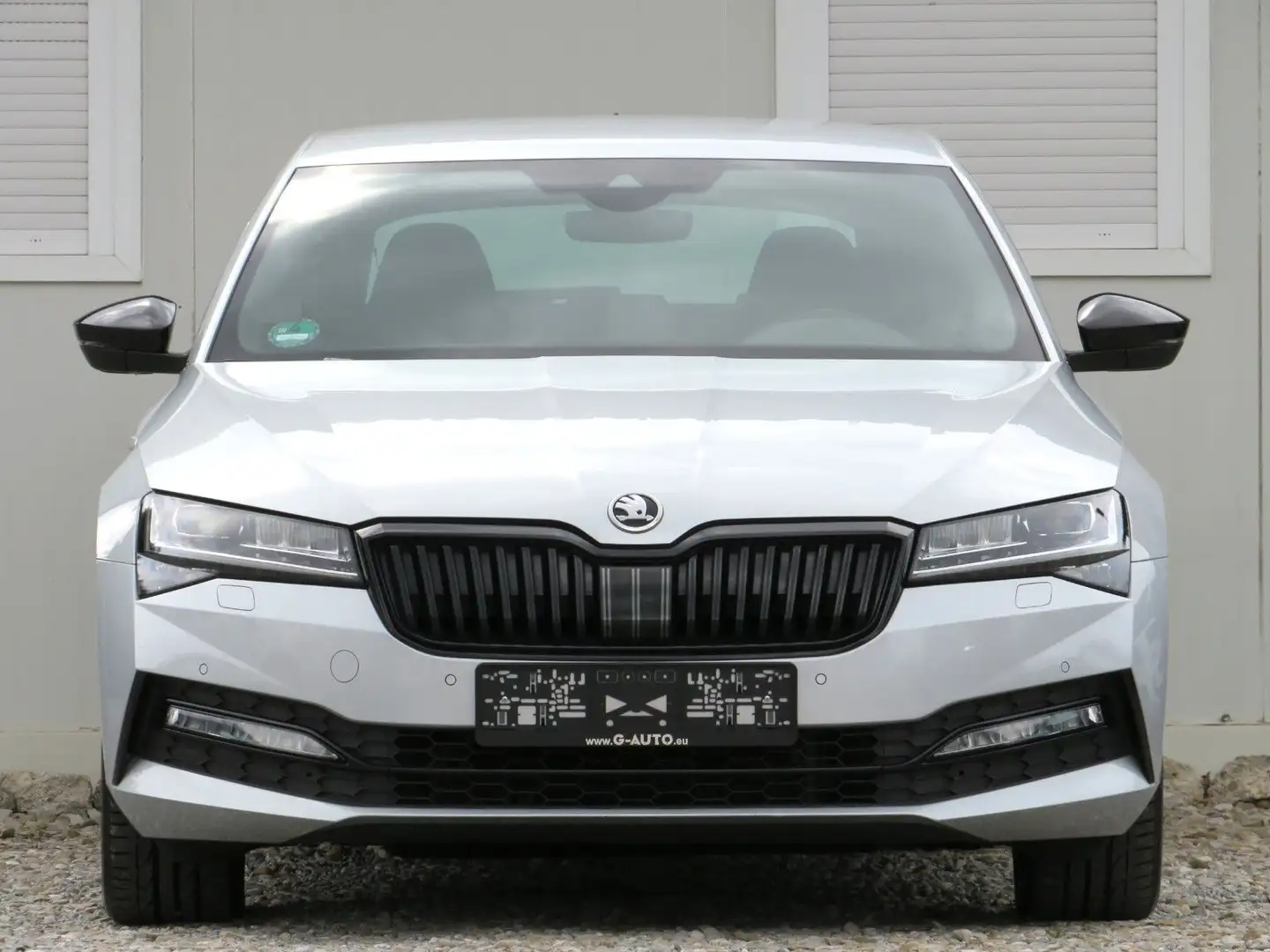 Skoda Superb Lim. Sportline FACELIFT 2.0 DSG/KAMERA Silber - 2