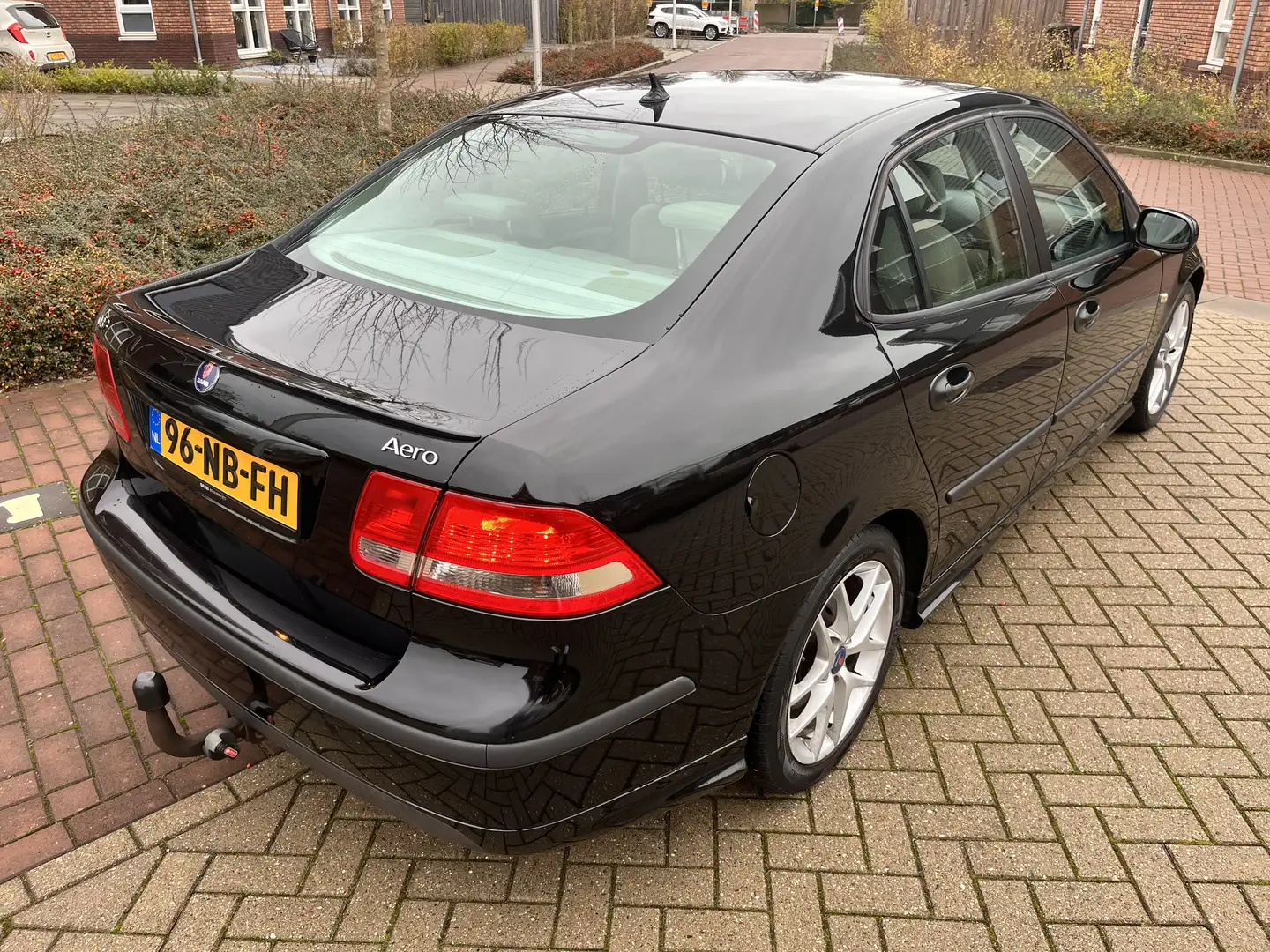 Saab 9-3 2.0 T AERO 6 BAK 210 PK Negru - 2