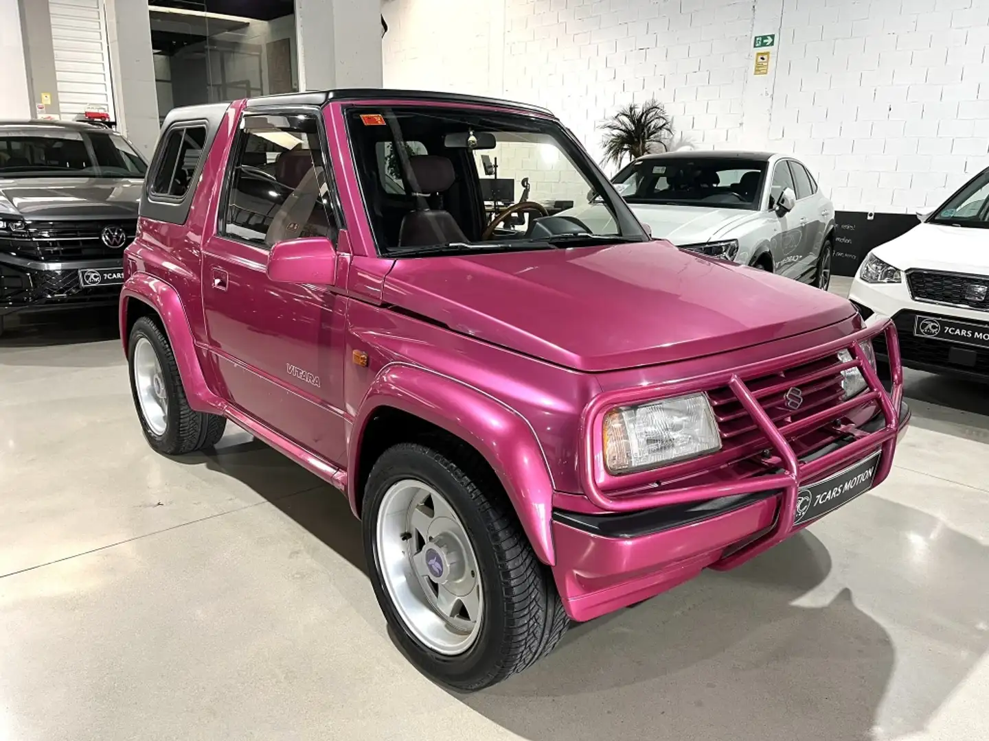 Suzuki Vitara 1.6 Hard Top Standard Paars - 1