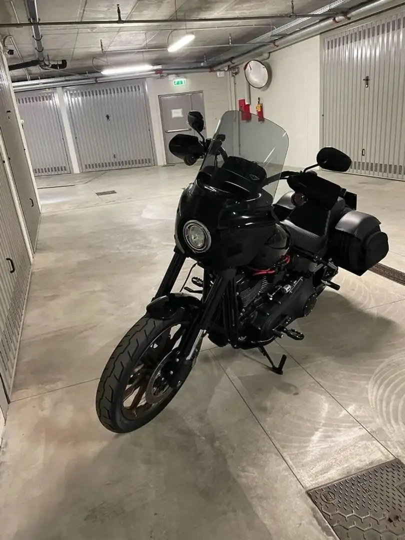 Harley-Davidson Lowrider S Чорний - 1