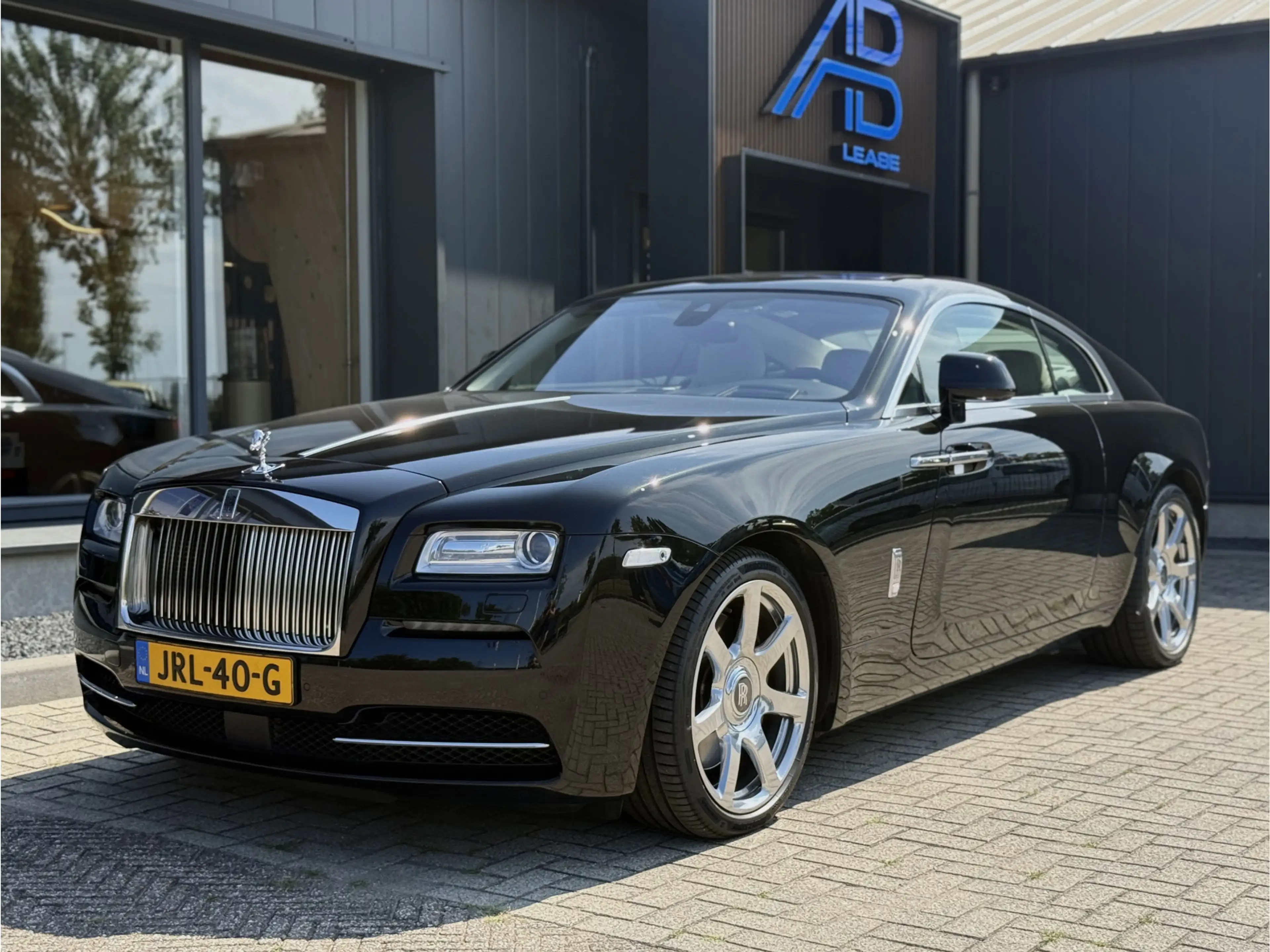 Rolls-Royce Wraith 6.6 V12 — photo 7