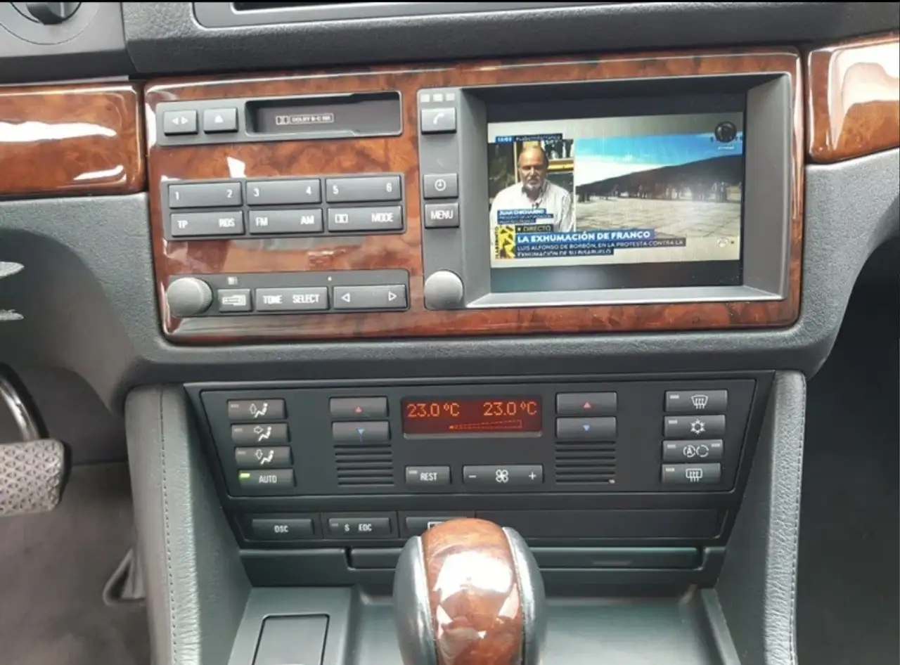 BMW 540i Aut., foto 8