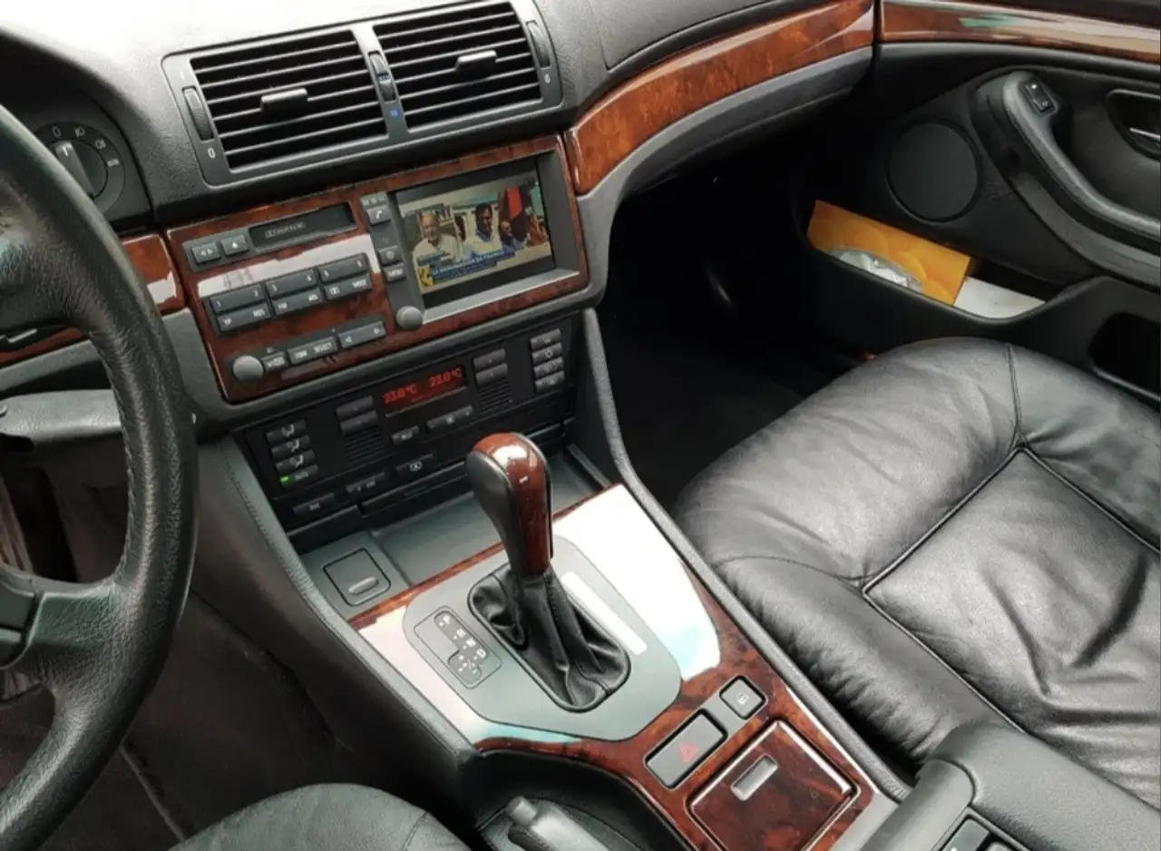 BMW 540i Aut., foto 9