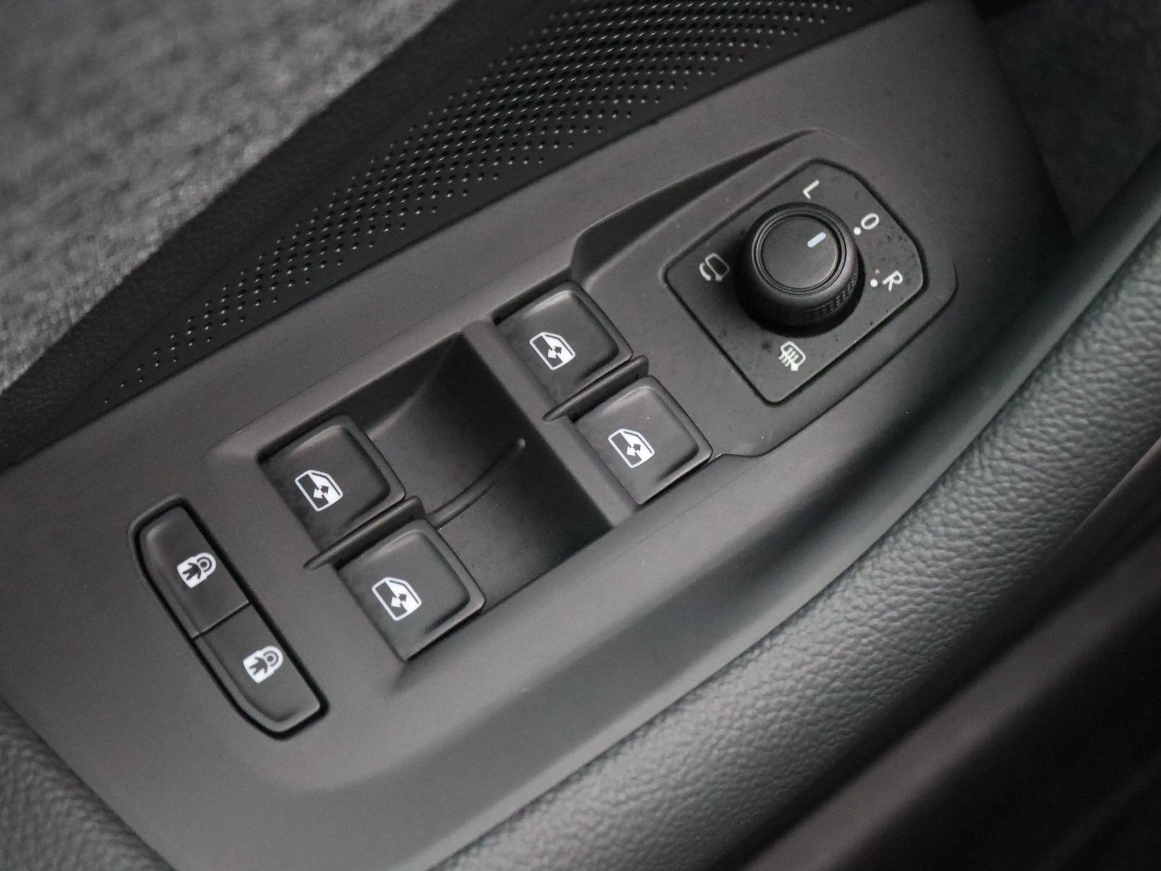 Skoda Superb Combi 1.5 TSI PHEV Business Edition 204PK DSG Pano — photo 37