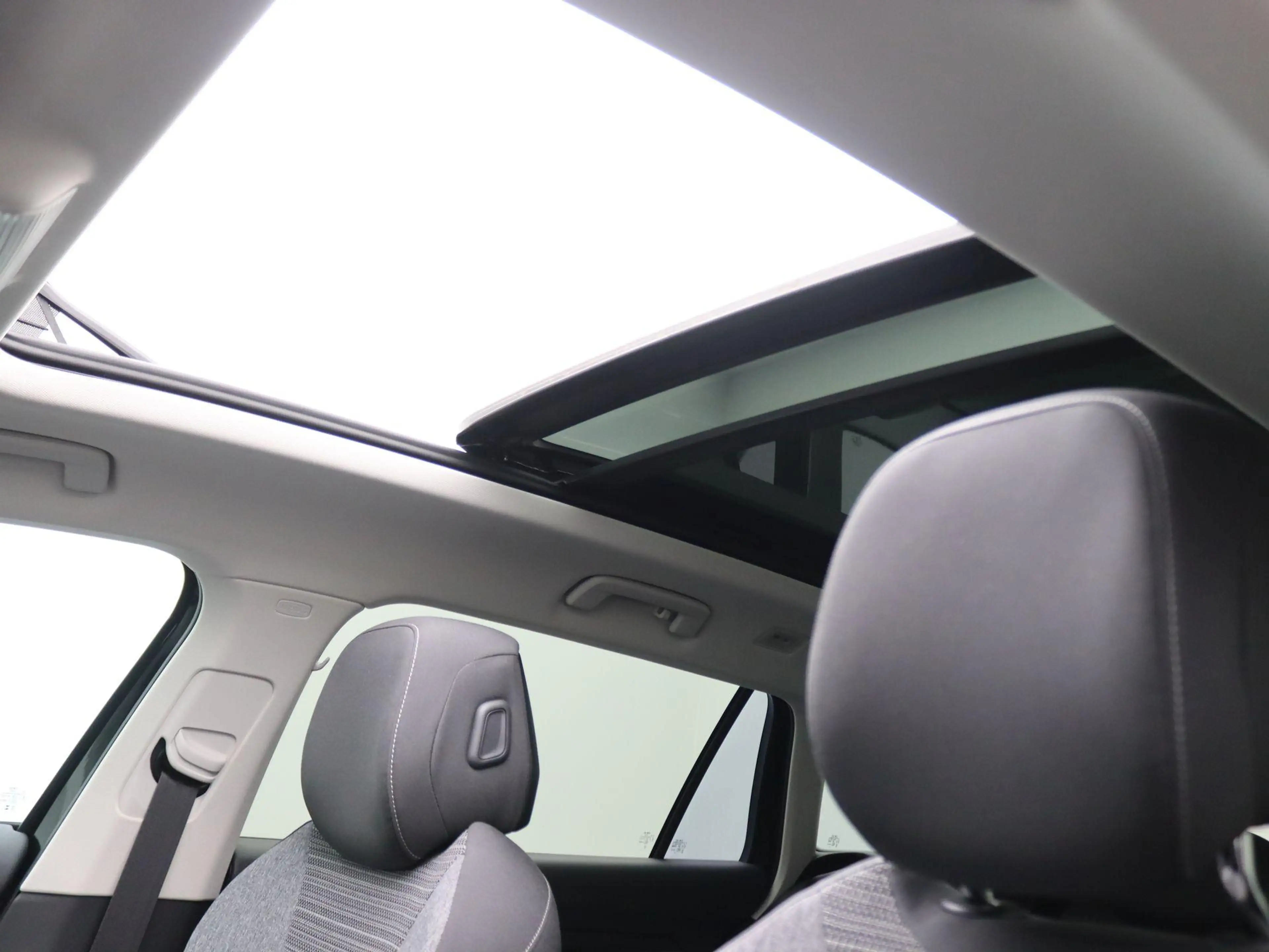 Skoda Superb Combi 1.5 TSI PHEV Business Edition 204PK DSG Pano — photo 46