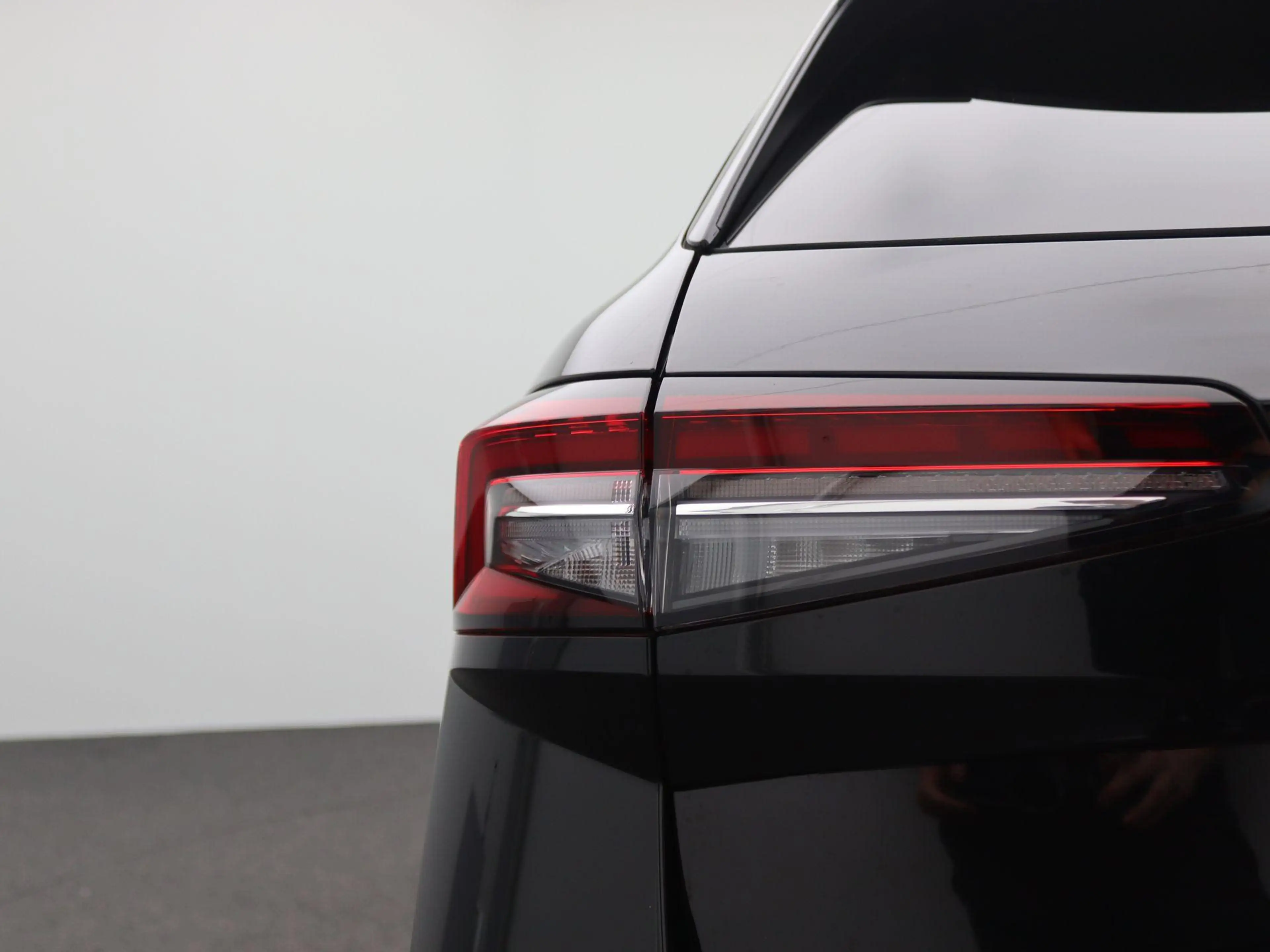 Skoda Superb Combi 1.5 TSI PHEV Business Edition 204PK DSG Pano — photo 49