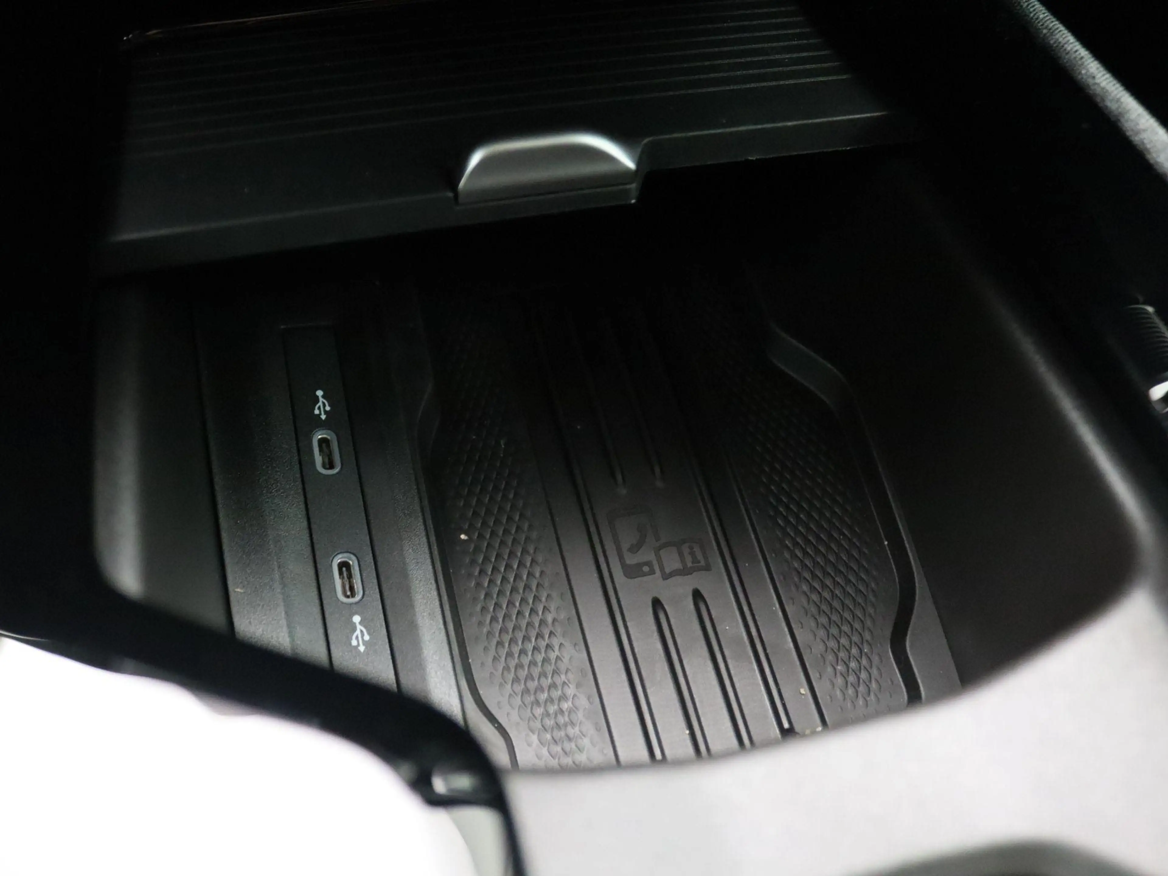 Skoda Superb Combi 1.5 TSI PHEV Business Edition 204PK DSG Pano — photo 36