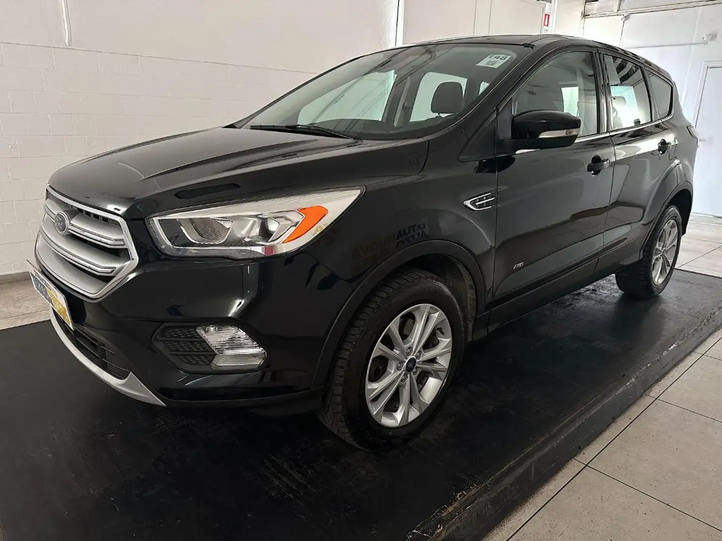 Ford Kuga 2.0 tdci Titanium s&s awd 150cv Nero - 1