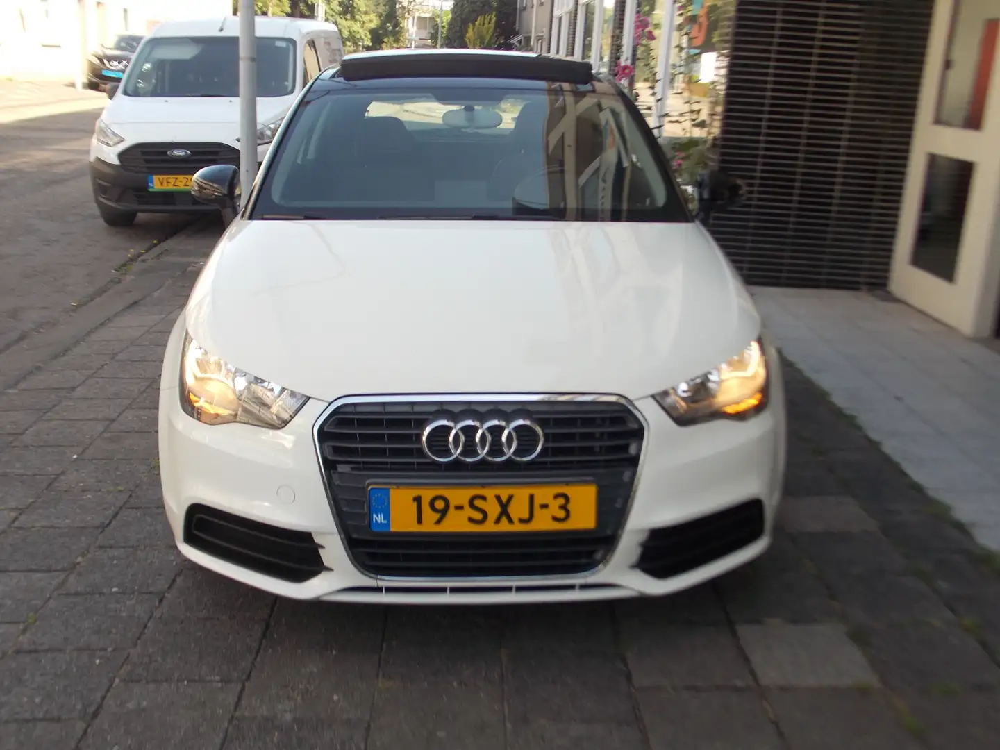 Audi A1 1.2 TFSI Connect CRUISE PANODAK NAVIGATIE Wit - 2