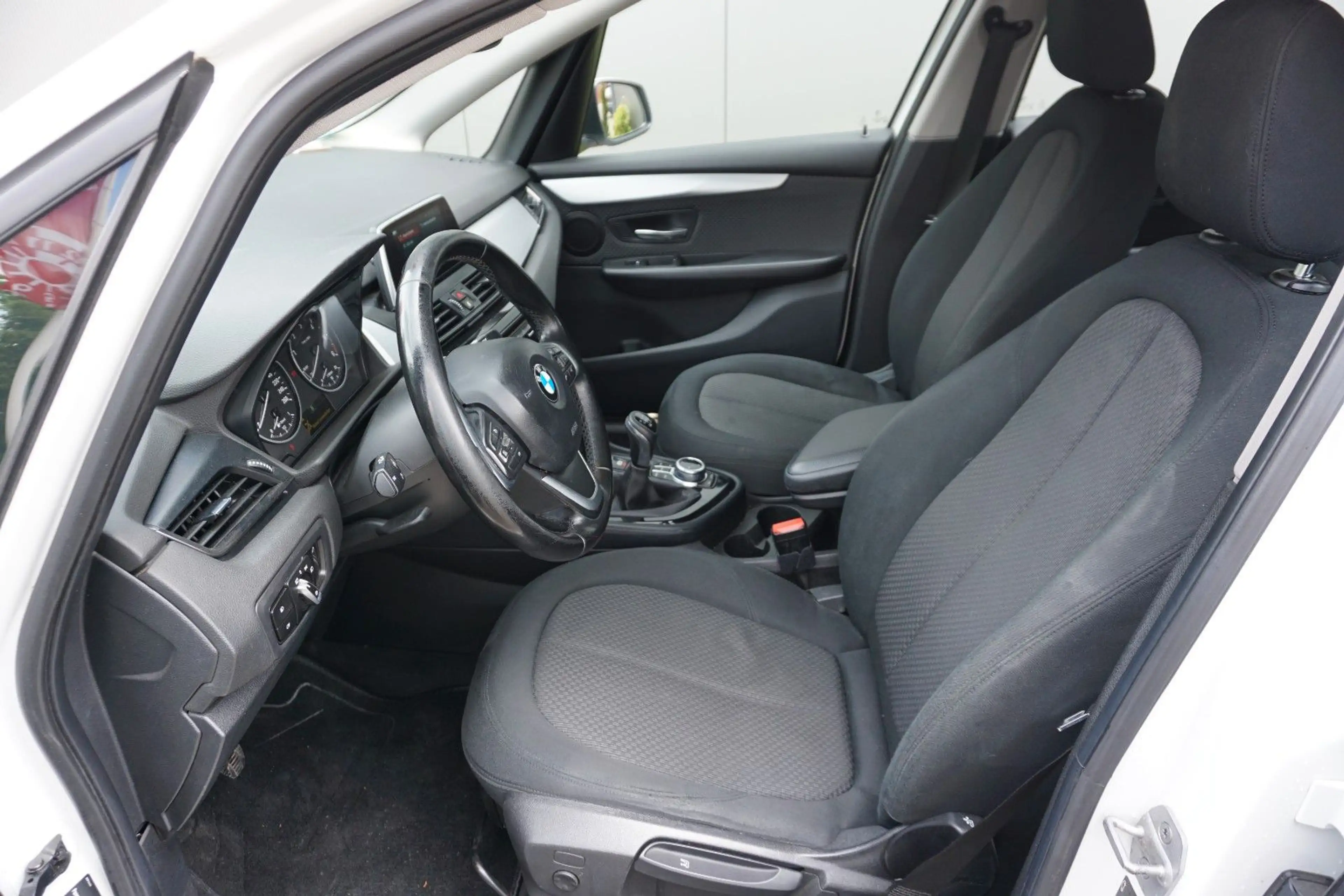 BMW 218 2 Active Tourer 218 d *Advantage — photo 11