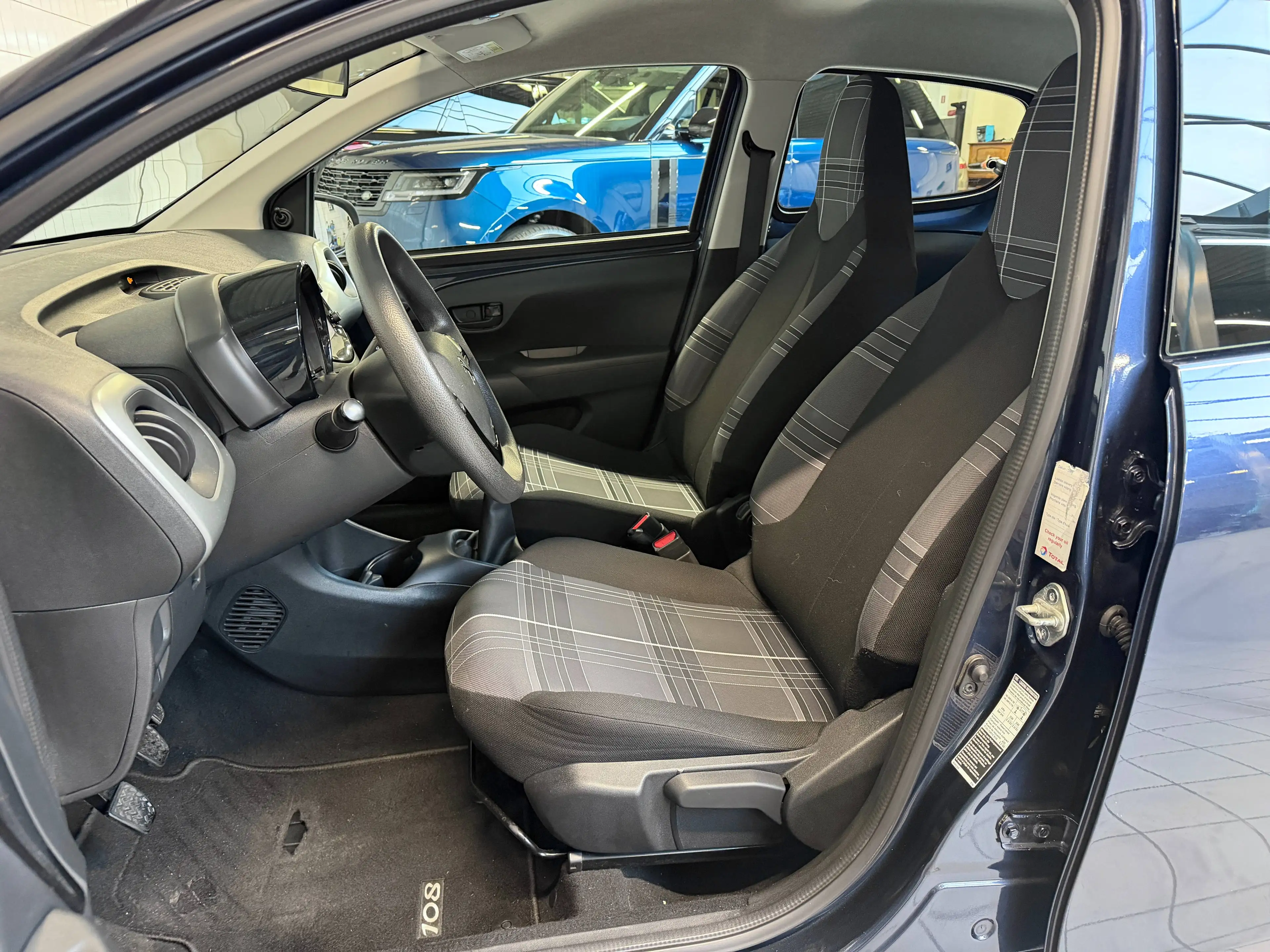 Peugeot 108 1.2 PureTech Active - Airco - 82pk - Essence - Bluetooth !!! — photo 10