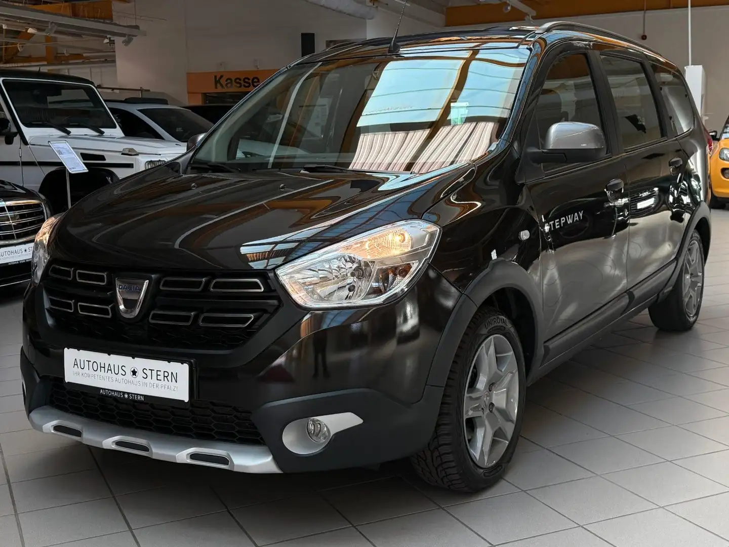 Dacia Lodgy Stepway 7-Sitzer|SHZ|PDC|Kamera|Klima|Navi - 1