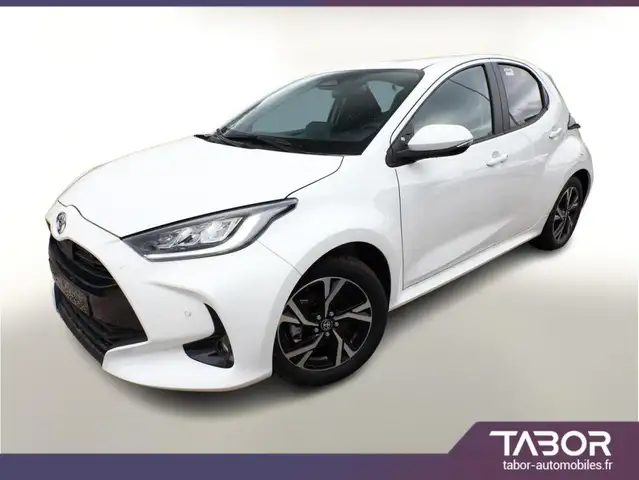 Toyota Yaris Hyb 116 CVT LED DigC Privacy ACC