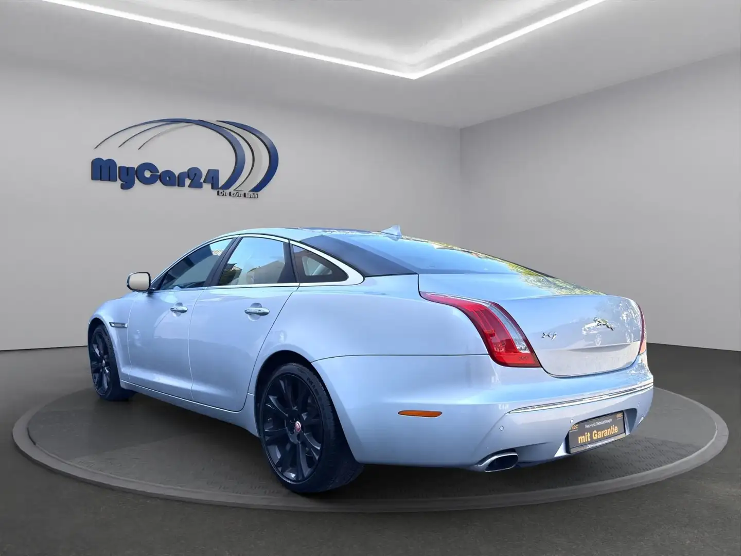 Jaguar XJ | Leder| Pano| 20 Zoll| Memory| Cam| Garantie Silber - 2
