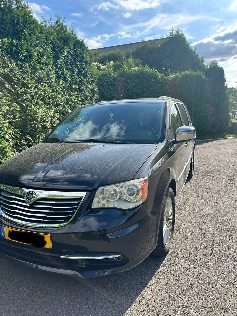 Lancia Voyager Gold - 1