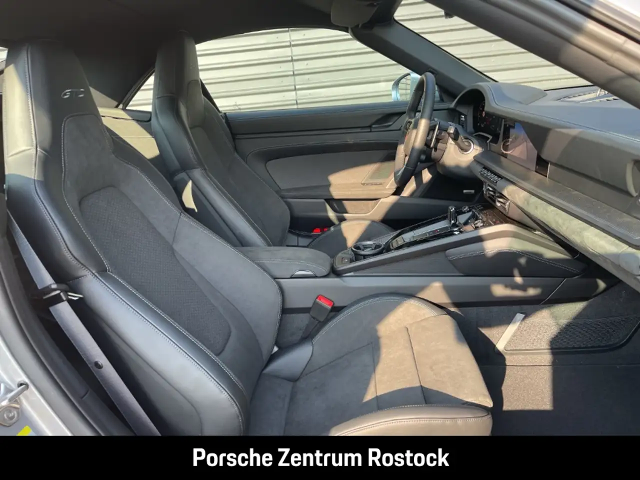 Porsche 992 911 Carrera GTS Cabriolet BOSE HA-Lenkung 15