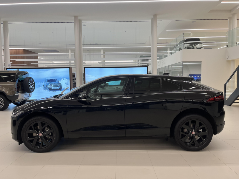 Jaguar I-Pace EV400 Limited Edition — photo 9