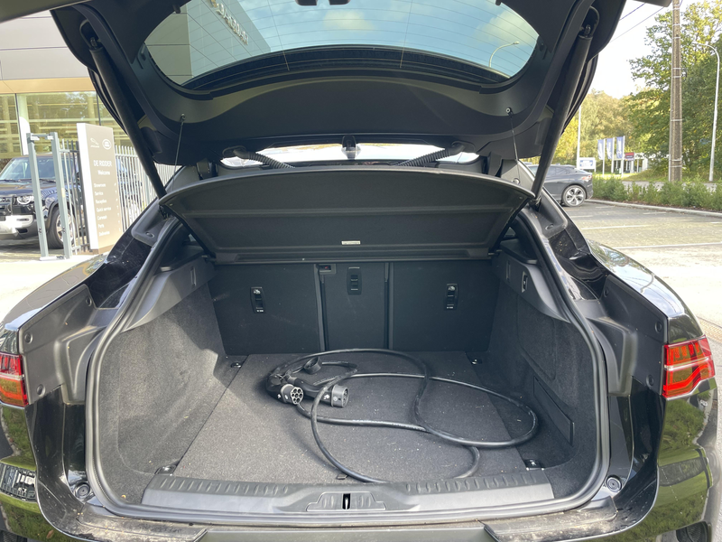 Jaguar I-Pace EV400 Limited Edition — photo 12