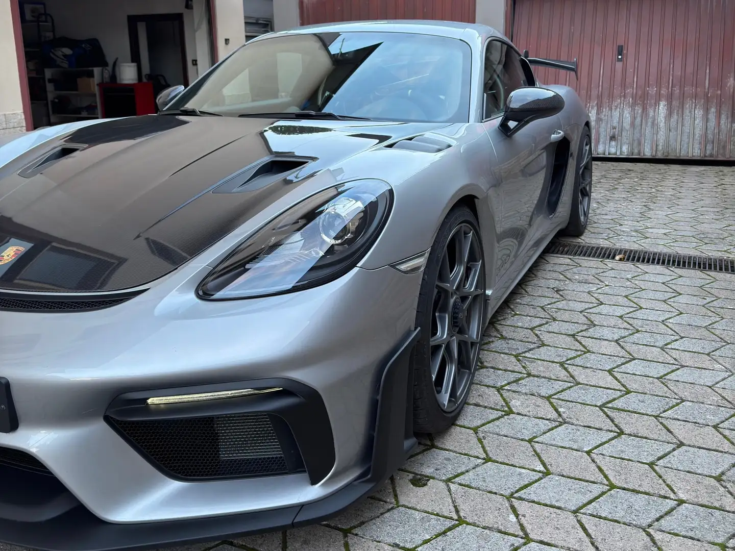 Porsche Cayman GT4 RS Argent - 2