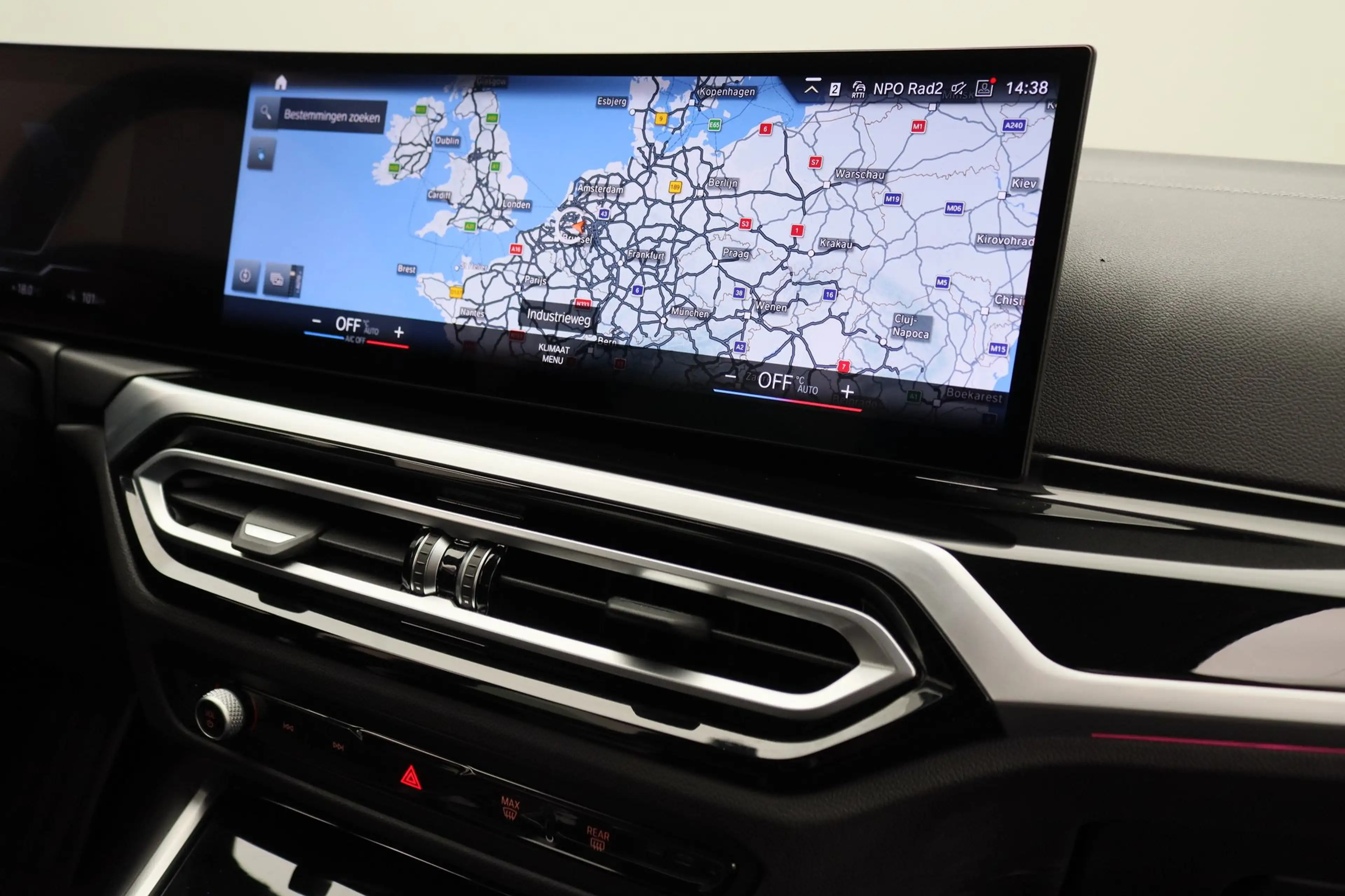 BMW i4 eDrive40 84 kWh | Achteruitrijcamera | BMW Live Co — photo 5