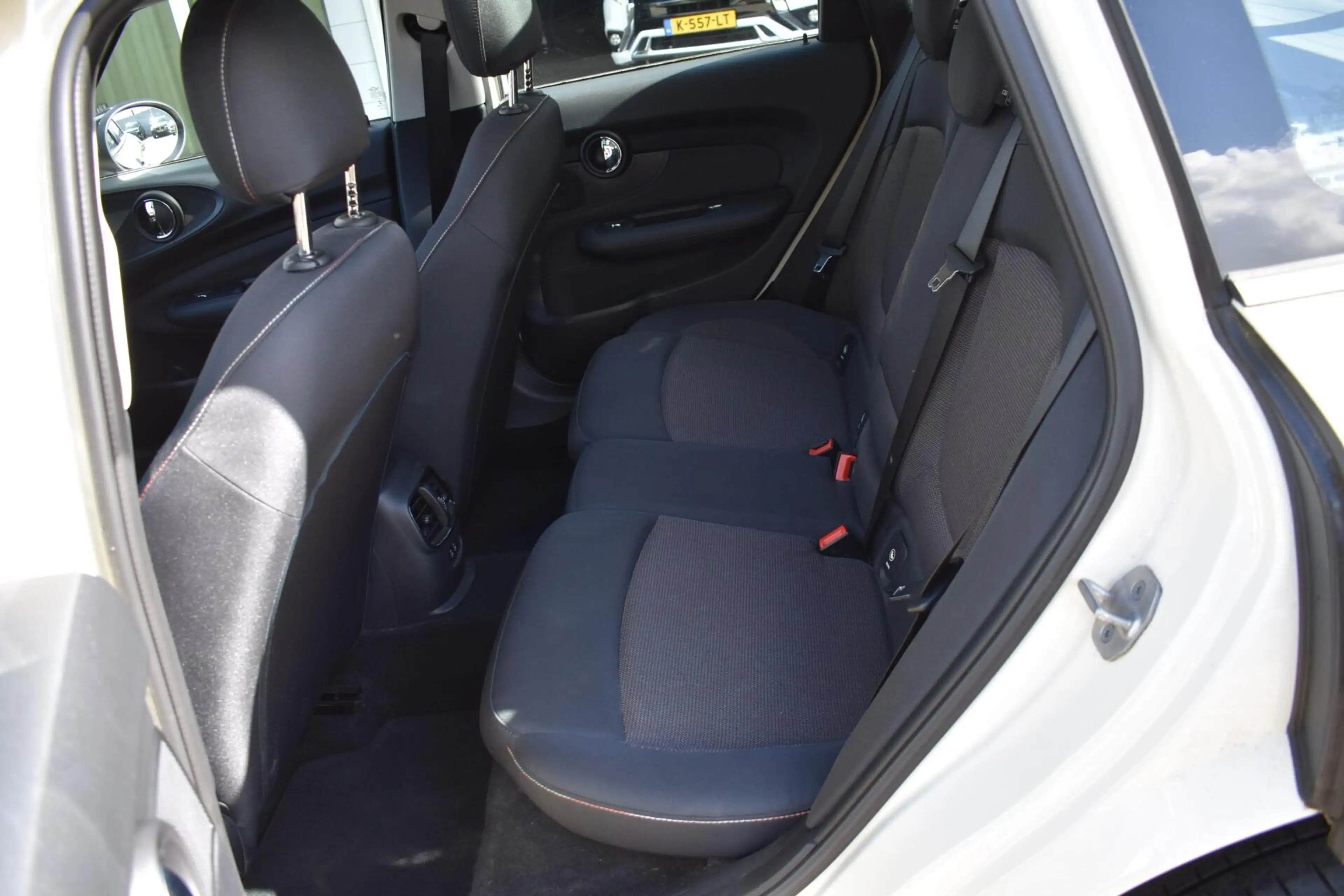 MINI Cooper Clubman 1.5 Business Ed. | Panoramdak | Carplay | LED | — photo 13
