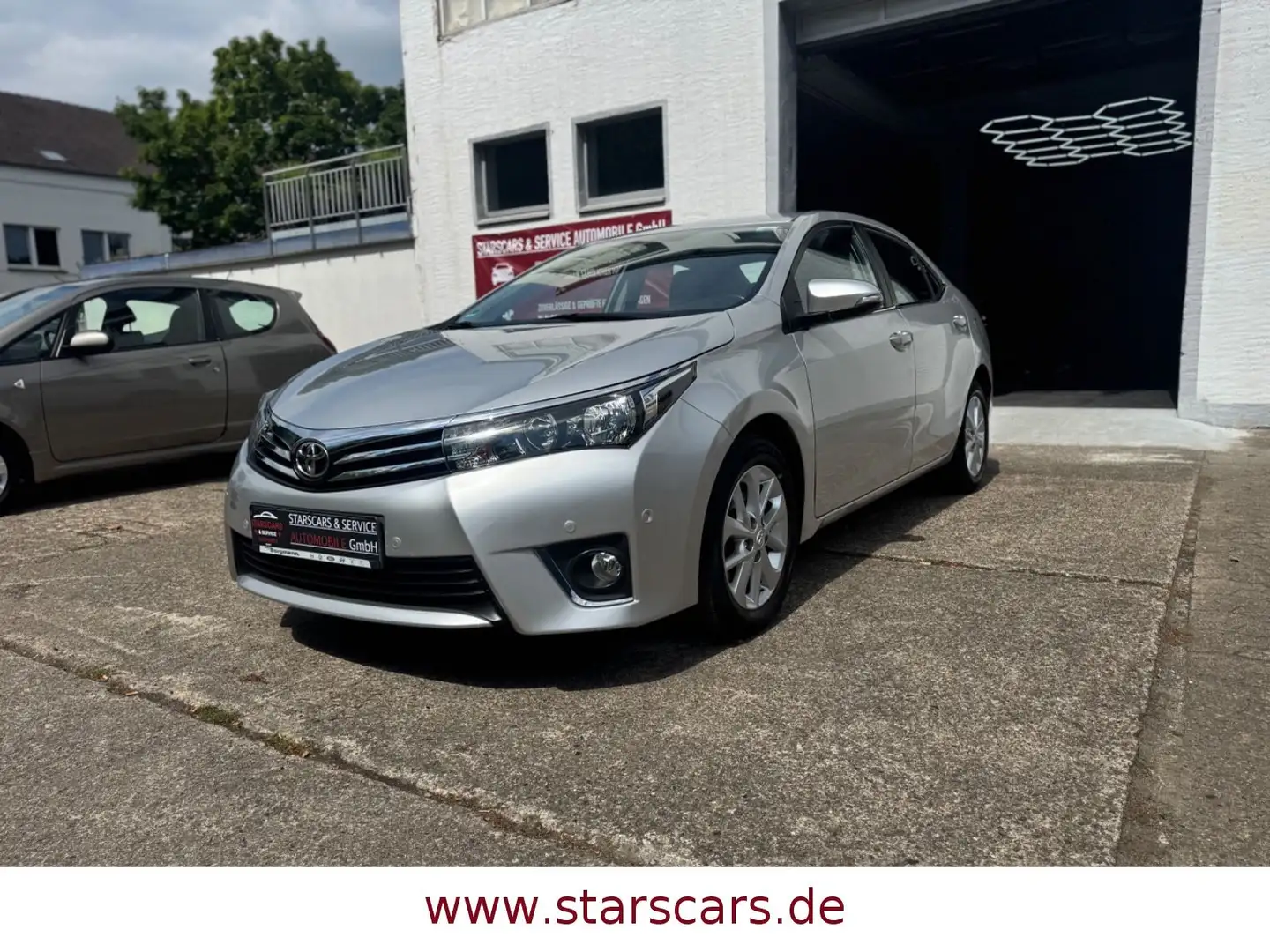 Toyota Corolla *LIM*KAMERA*NAVI*1.HAND*TEILLEDER*SHZ* Silber - 1