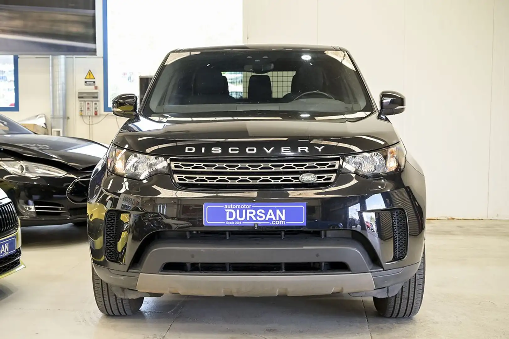 Land Rover Discovery 3.0TD6 SE Aut. Negro - 2