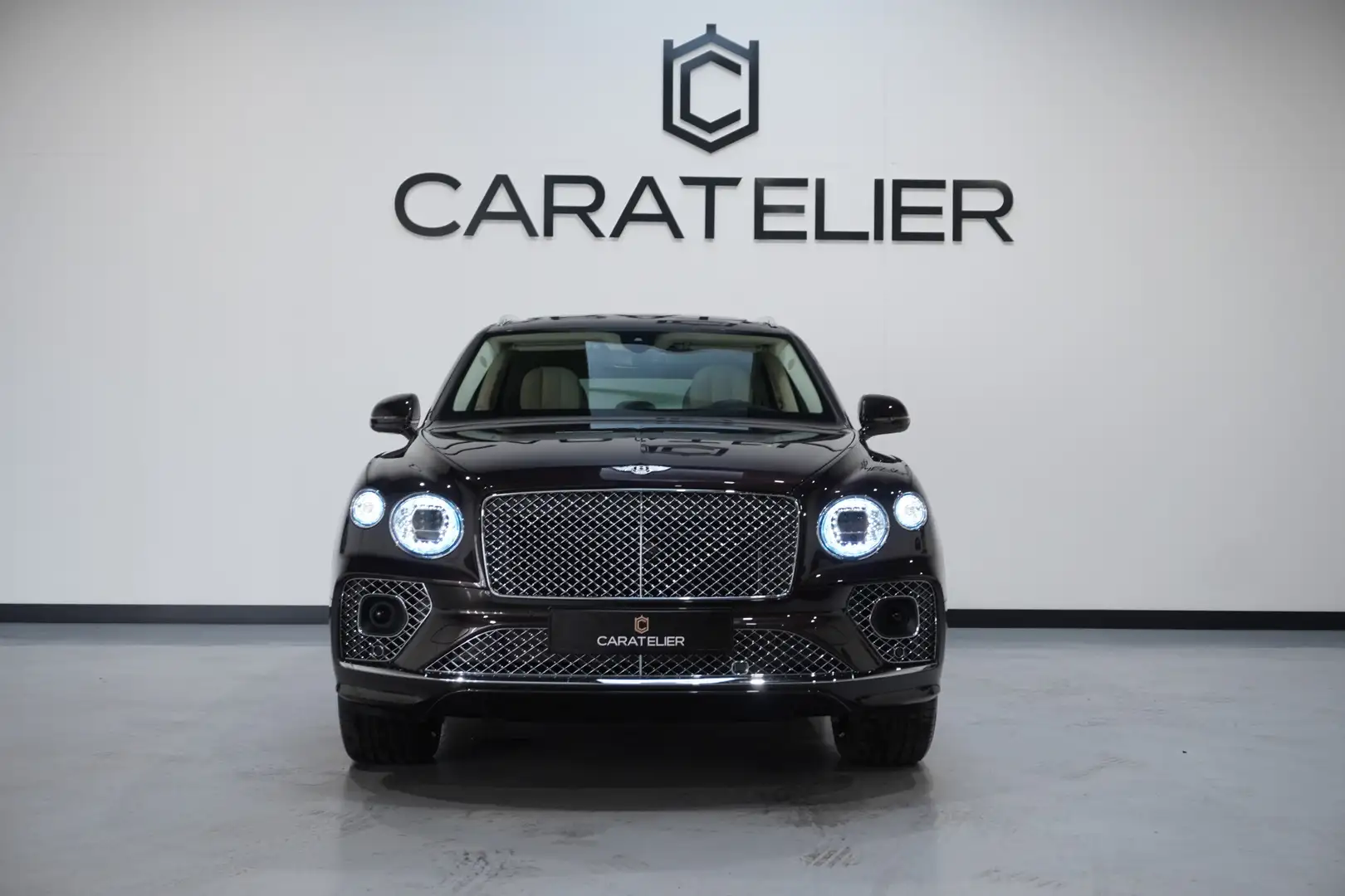 Bentley Bentayga 3.0 V6 Hybrid Azure / Pano / Massage / Mod. 2024 Bruin - 2