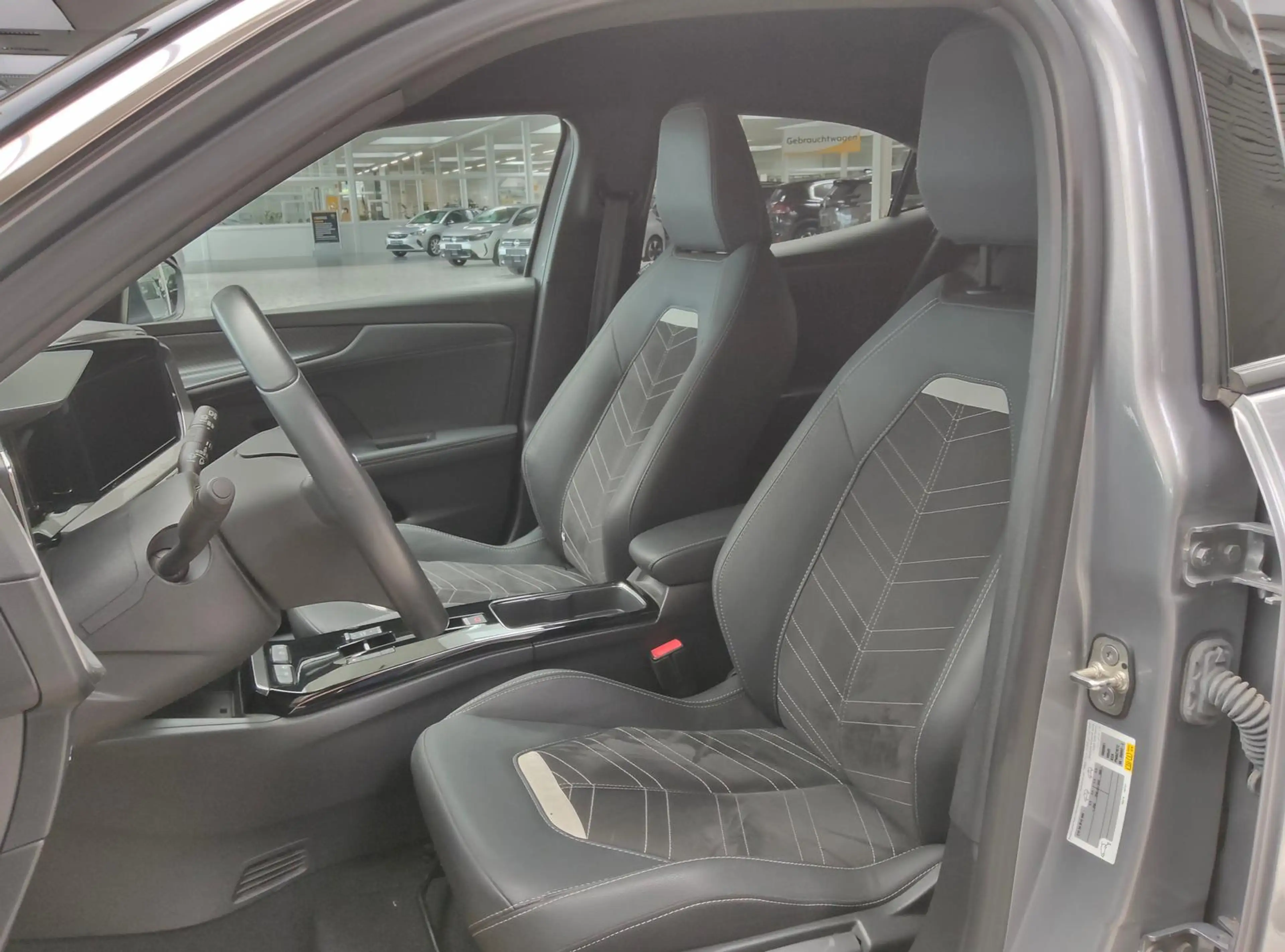 Opel Mokka-E ULTIMATE 100 KW AT — photo 11
