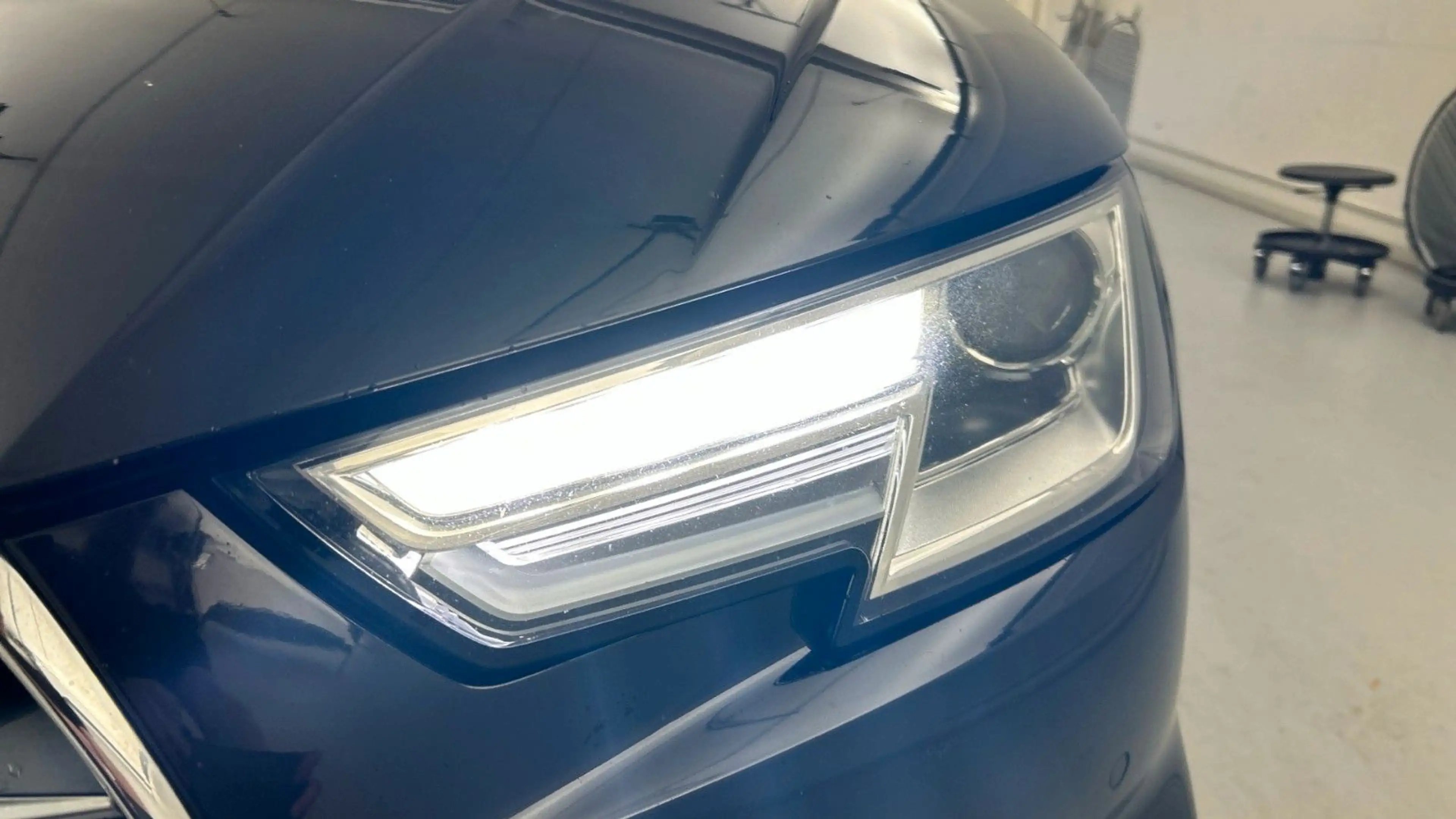 Audi A4 Lim. 40 TFSI sport Nani SportSitze SHZ PDCV&H — photo 13