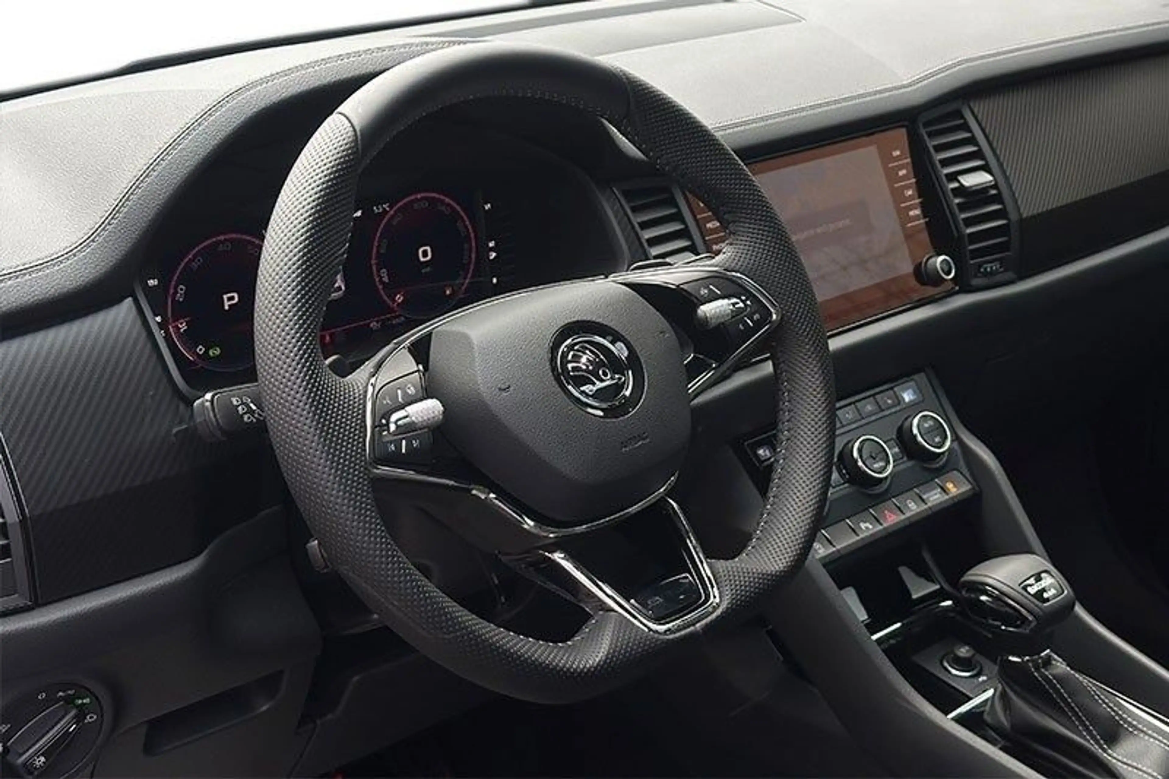Skoda Kodiaq Sportline 4x4 — photo 8