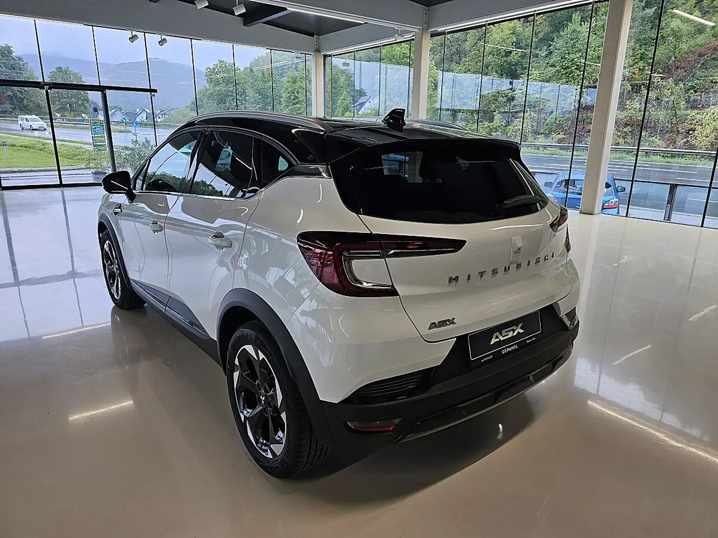 Mitsubishi ASX 1,2 DI-T Intense Weiß - 2