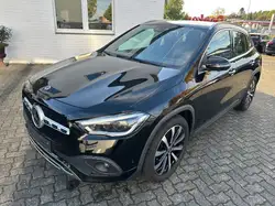Mercedes-Benz GLA 220 d Progressive Distro Keyl.Go 360° HeadUp