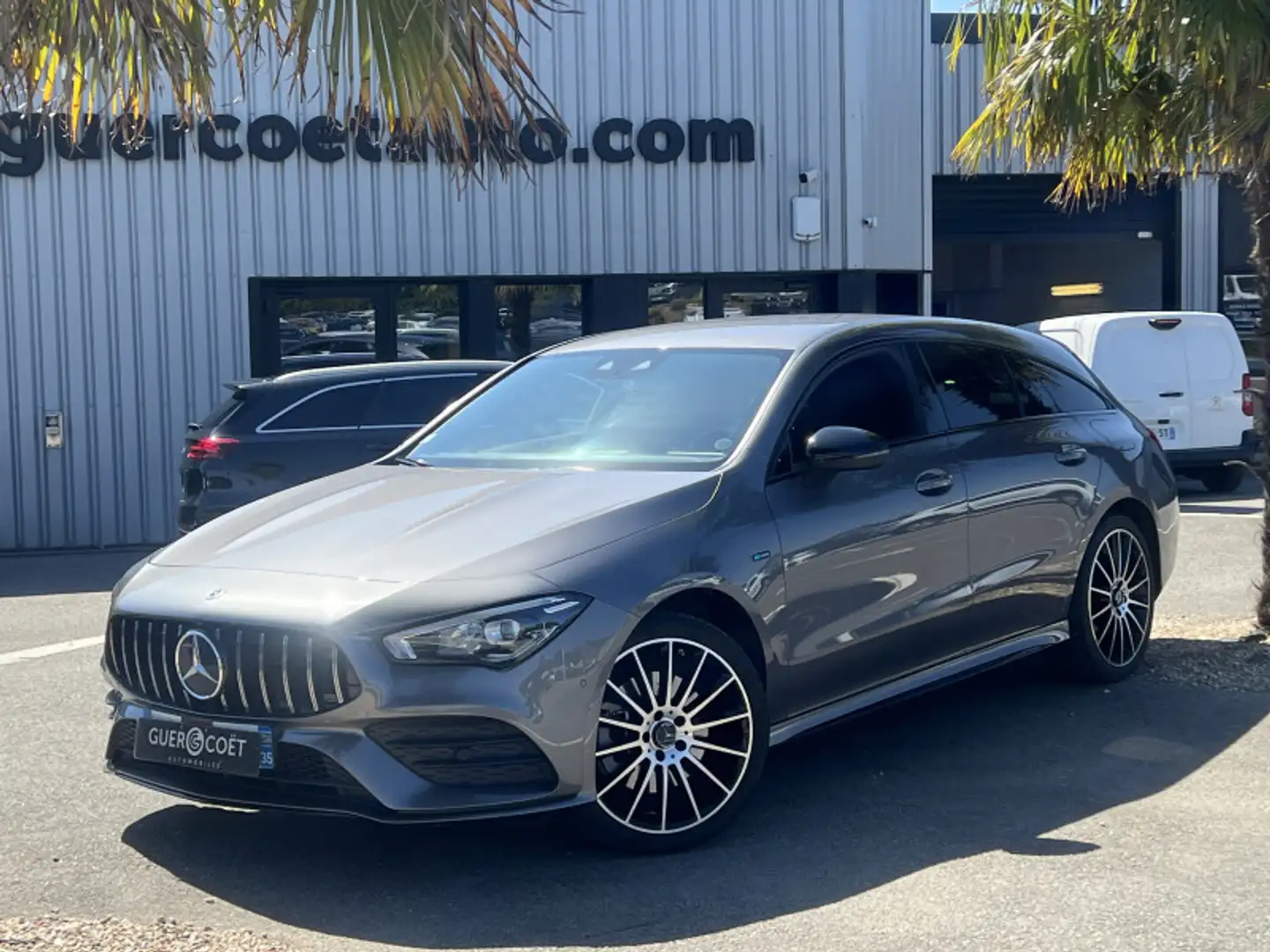 Mercedes-Benz CLA 250 250 E 160+102CH AMG LINE 8G-DCT Gris - 2