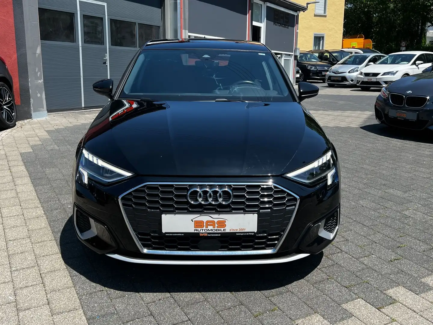 Audi A3 Sportback 30TDI advanced*NAVI*LED*PANO*KAMERA Schwarz - 2