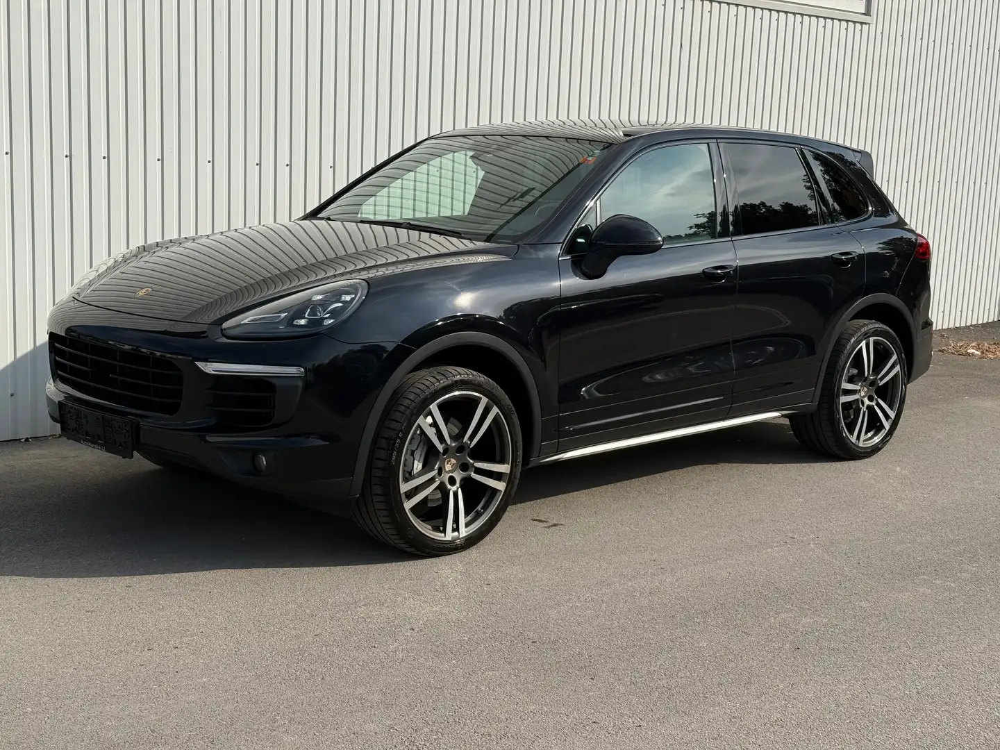 Porsche Cayenne S*LED*Pano*Sitzlüftung*ACC*Luft* Schwarz - 1