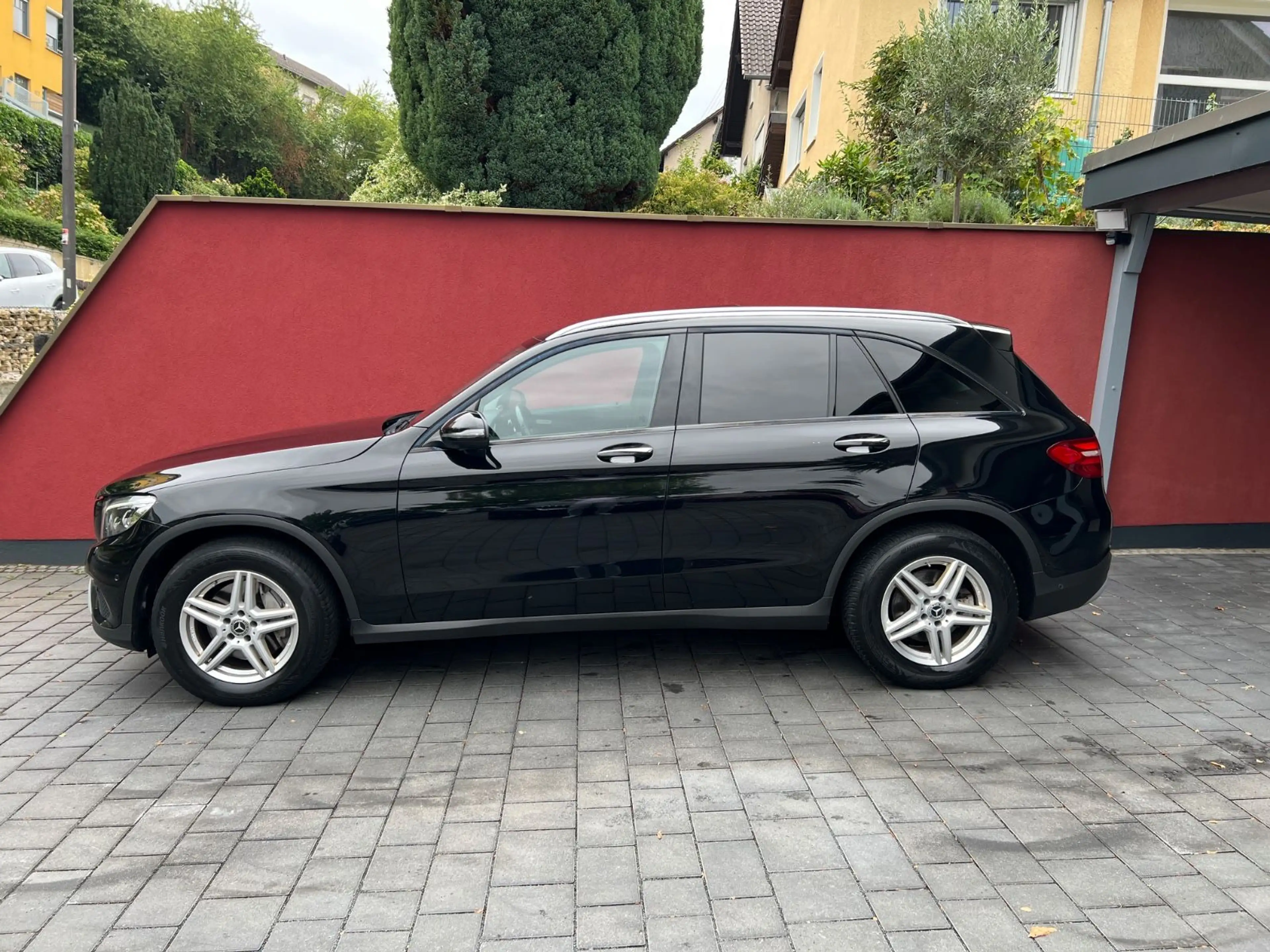 Mercedes-Benz GLC 250 d 4M*PANORAMA*360KAM* — photo 3