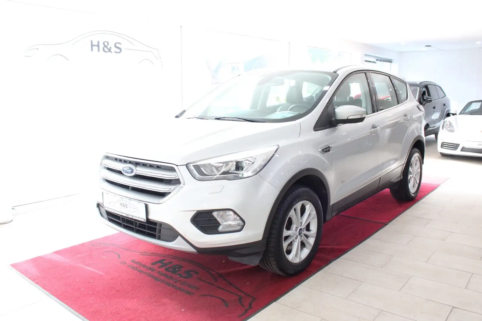 Ford Kuga 1.5 EcoBoost 4x4 Titanium Navigation/AHK Silber - 2