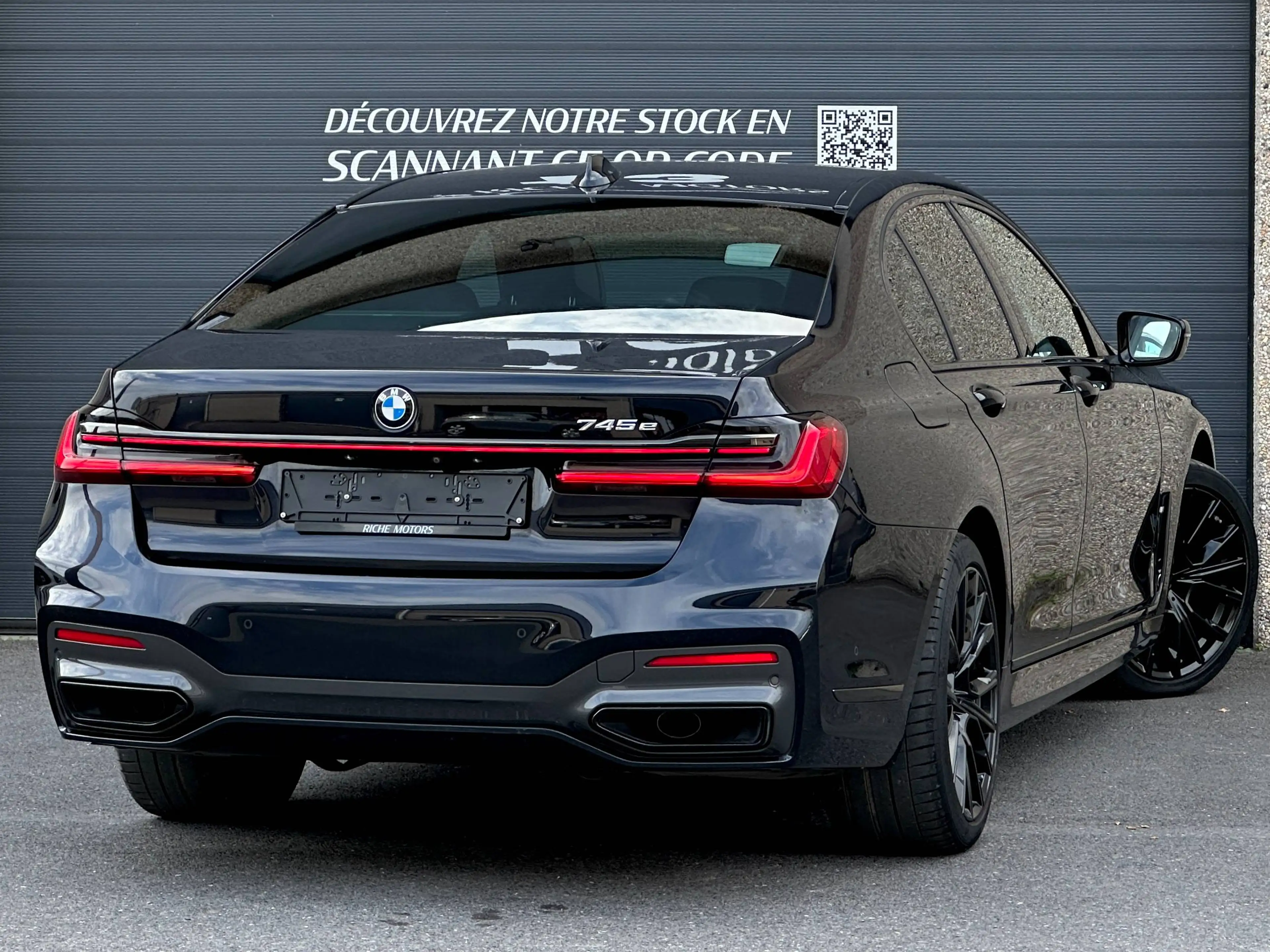 BMW 745 3.0 PHEV / M Sport / Pano. / HK / HUD / 20" — photo 3