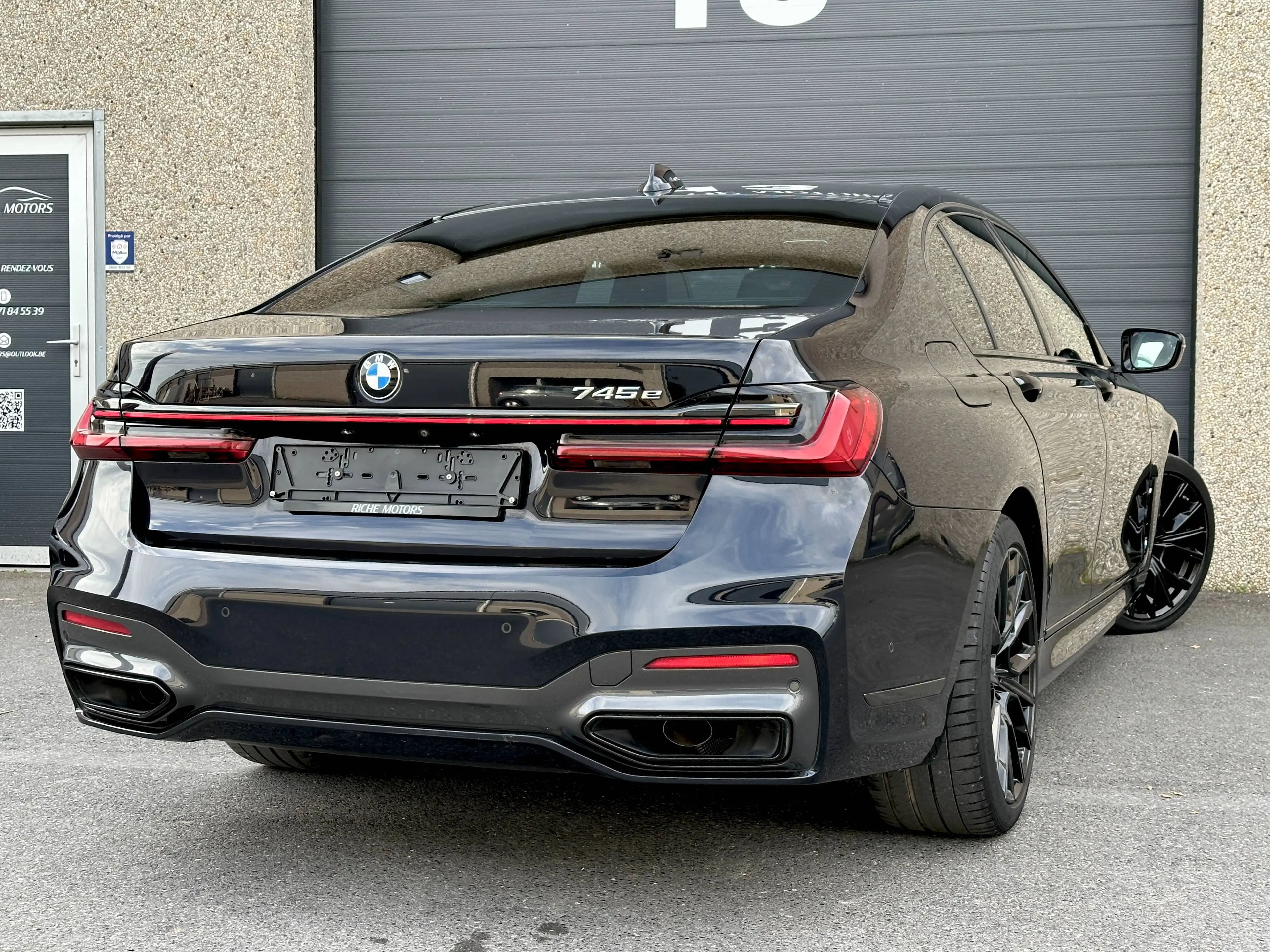 BMW 745 3.0 PHEV / M Sport / Pano. / HK / HUD / 20" — photo 10
