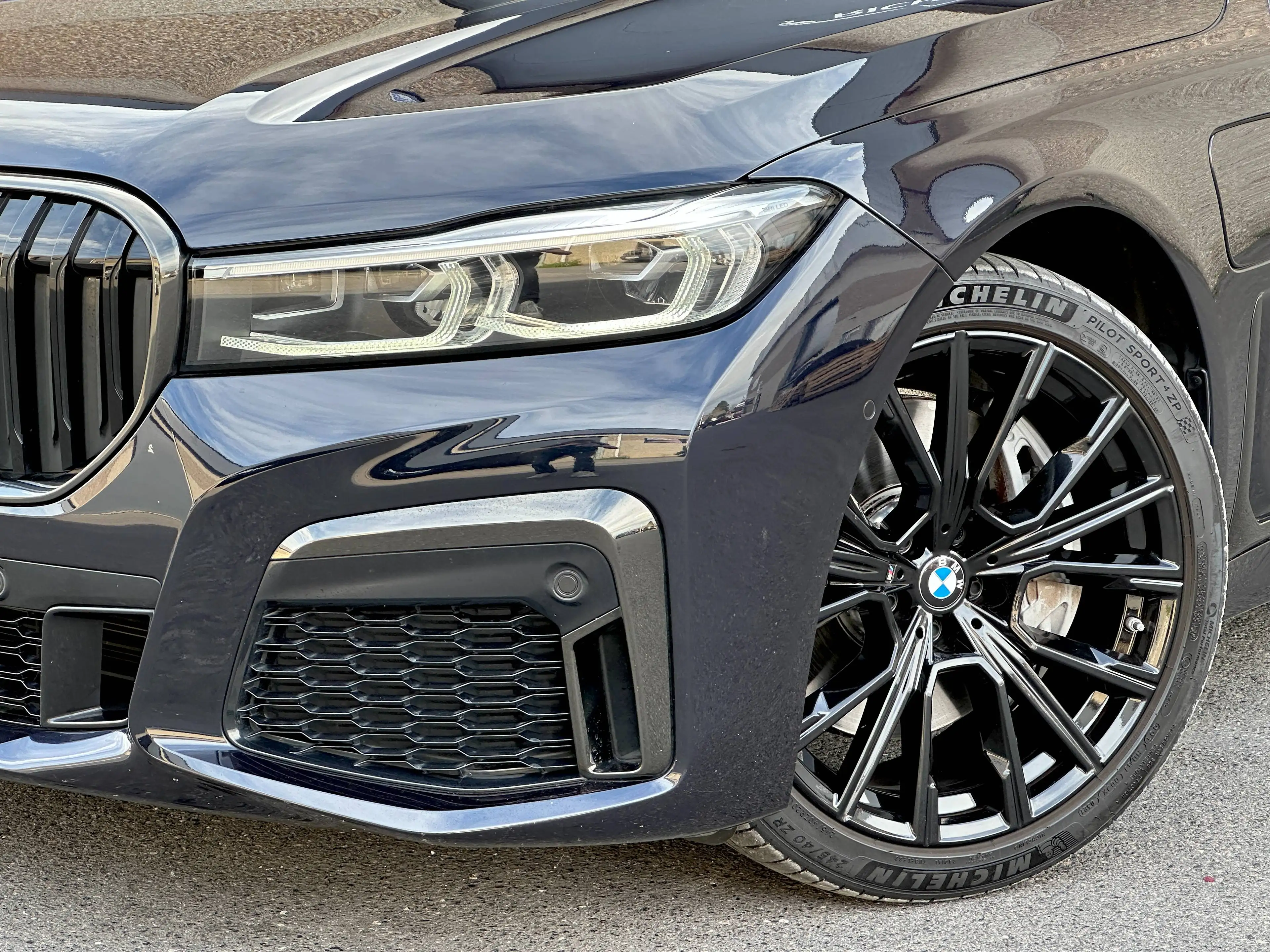 BMW 745 3.0 PHEV / M Sport / Pano. / HK / HUD / 20" — photo 6