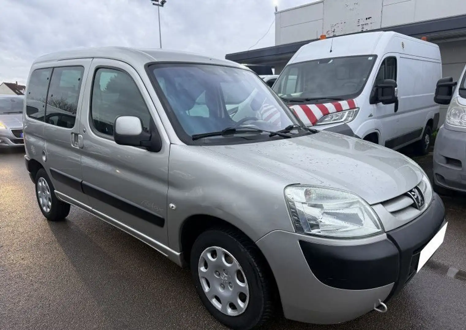 Peugeot Partner 1.4 CONFORT Gris - 2