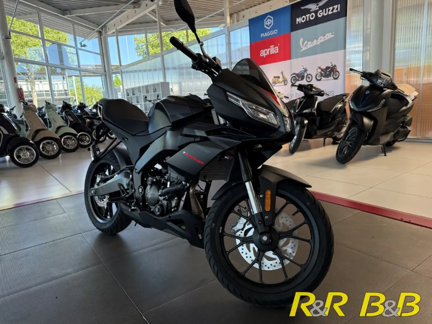 Aprilia E5+ ABS+ACT+LCD+LED+ALU+GARANTIE Gris - 1