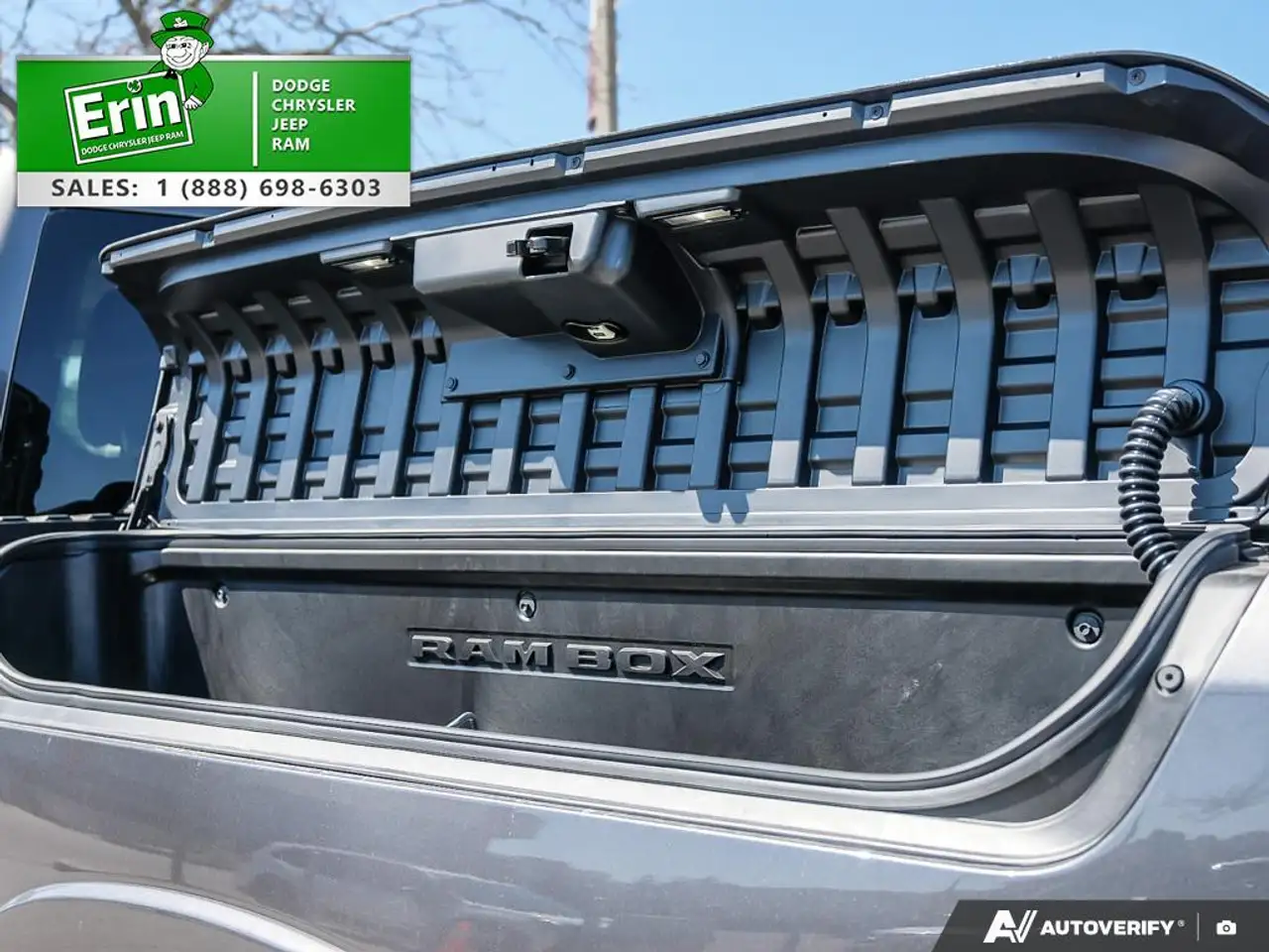 RAM 1500 снимка RAM 1500